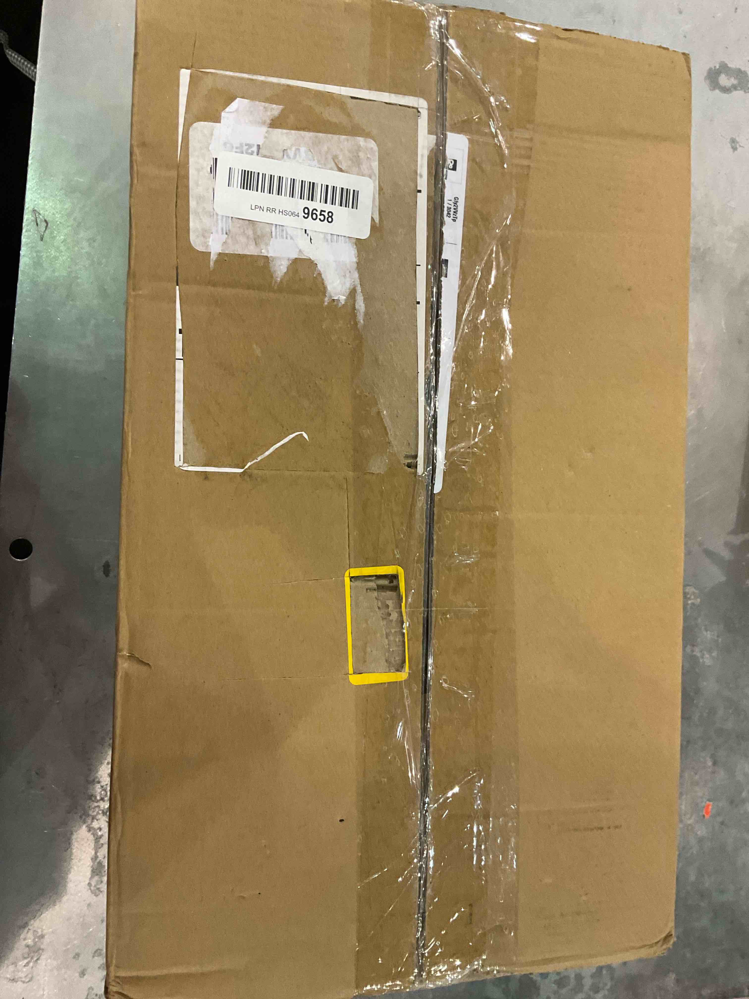 https://s3.amazonaws.com/lotting-images-prod/bidfta/EXS01113097_1706014828695.jpeg