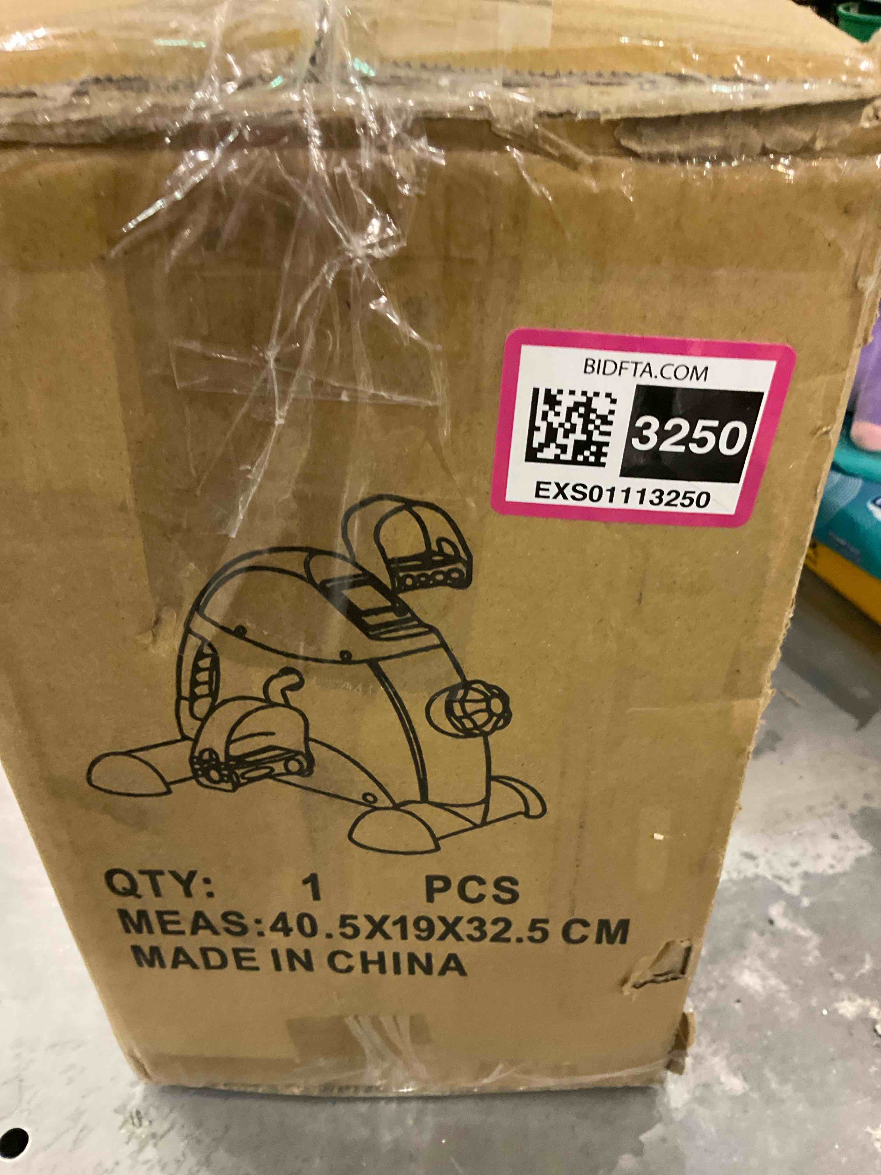 https://s3.amazonaws.com/lotting-images-prod/bidfta/EXS01113250_1706099612023.jpeg