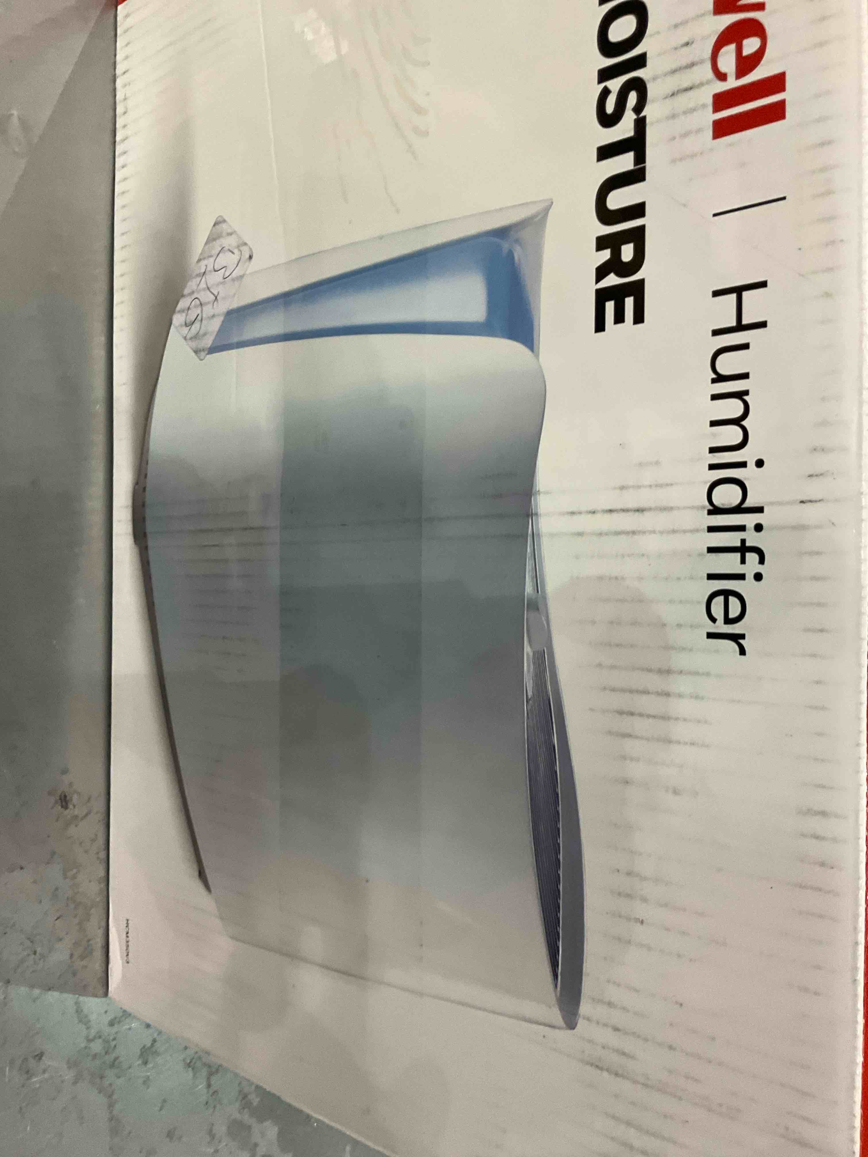 https://s3.amazonaws.com/lotting-images-prod/bidfta/EXS01113272_1706104506144.jpeg