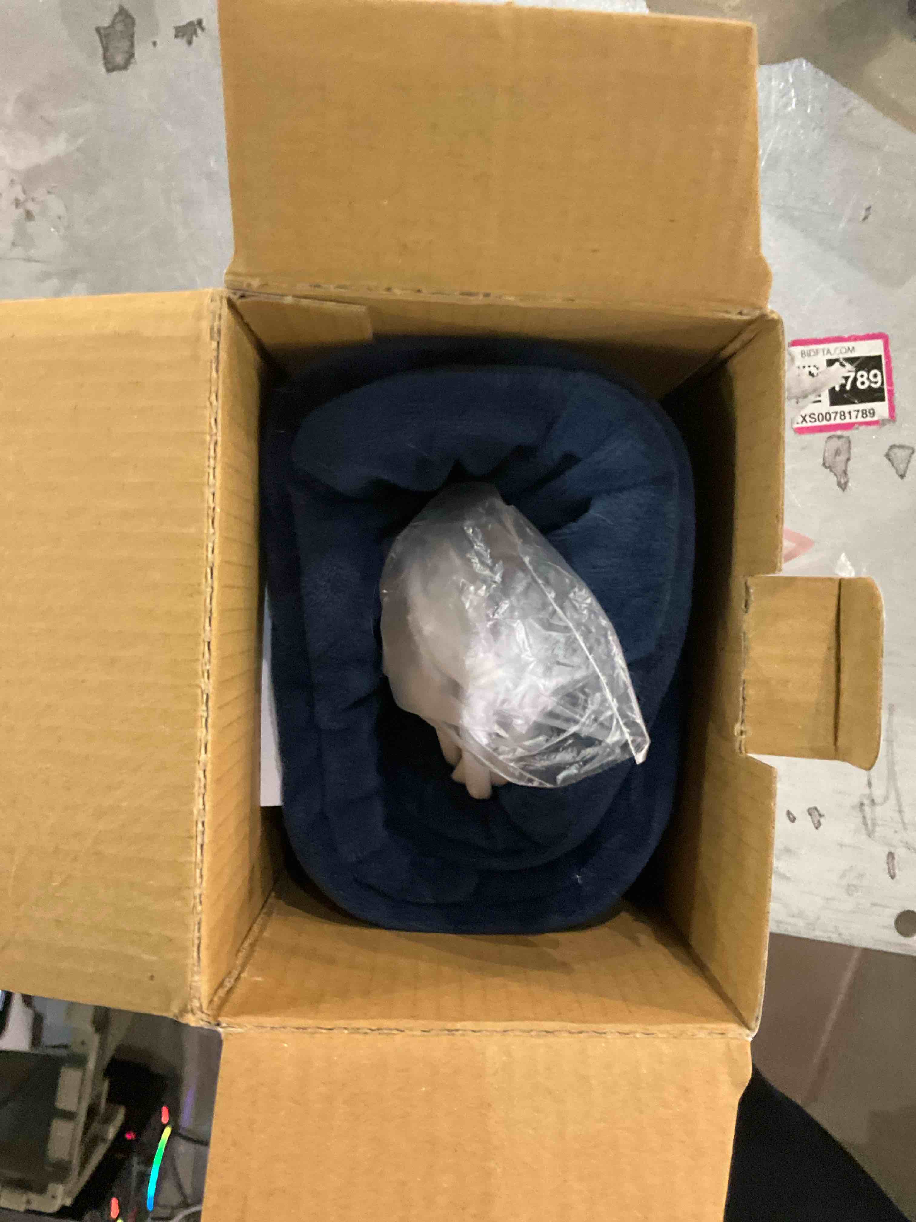 https://s3.amazonaws.com/lotting-images-prod/bidfta/EXS01113583_1705928510101.jpeg