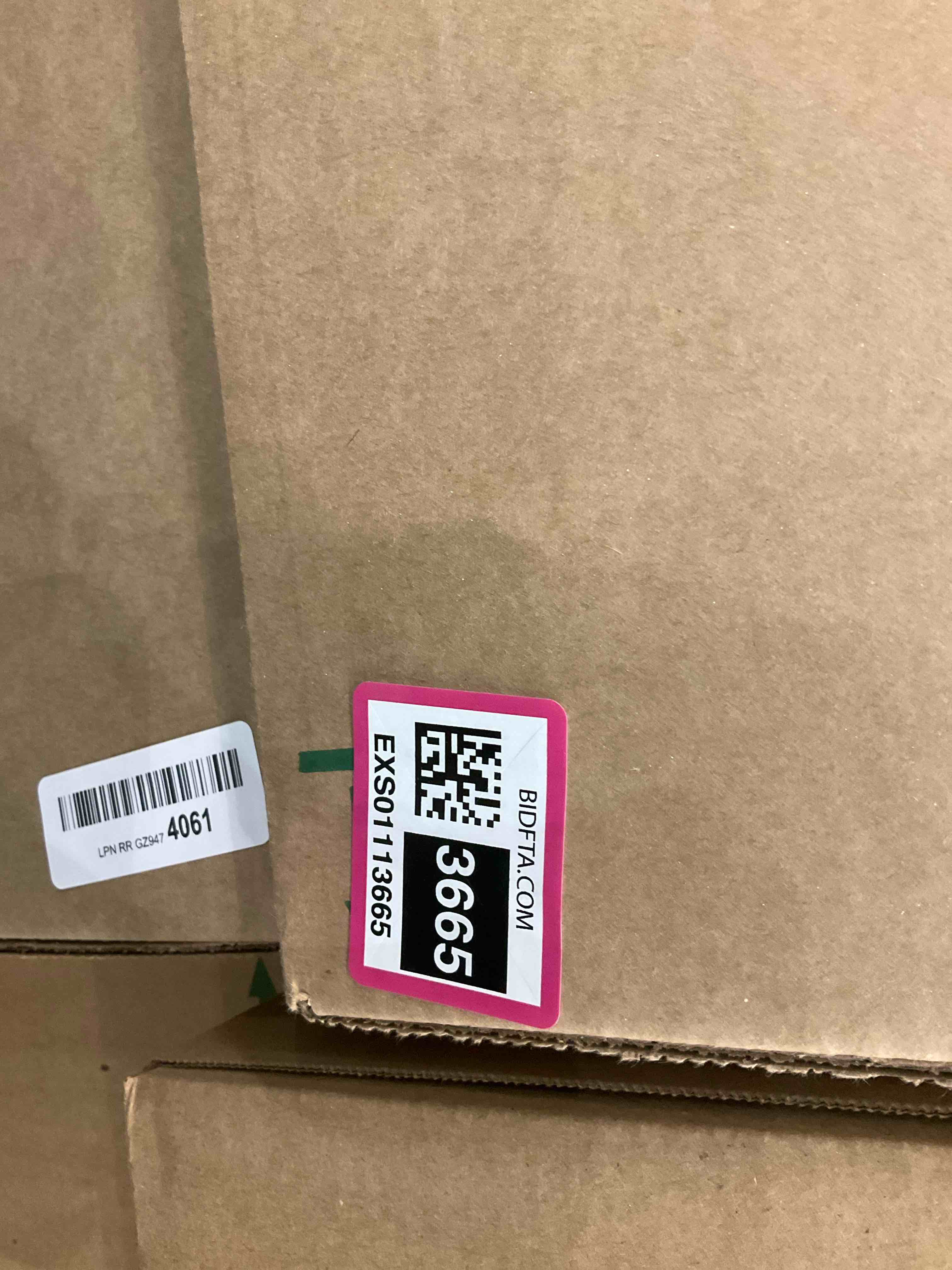 https://s3.amazonaws.com/lotting-images-prod/bidfta/EXS01113665_1705937519777.jpeg