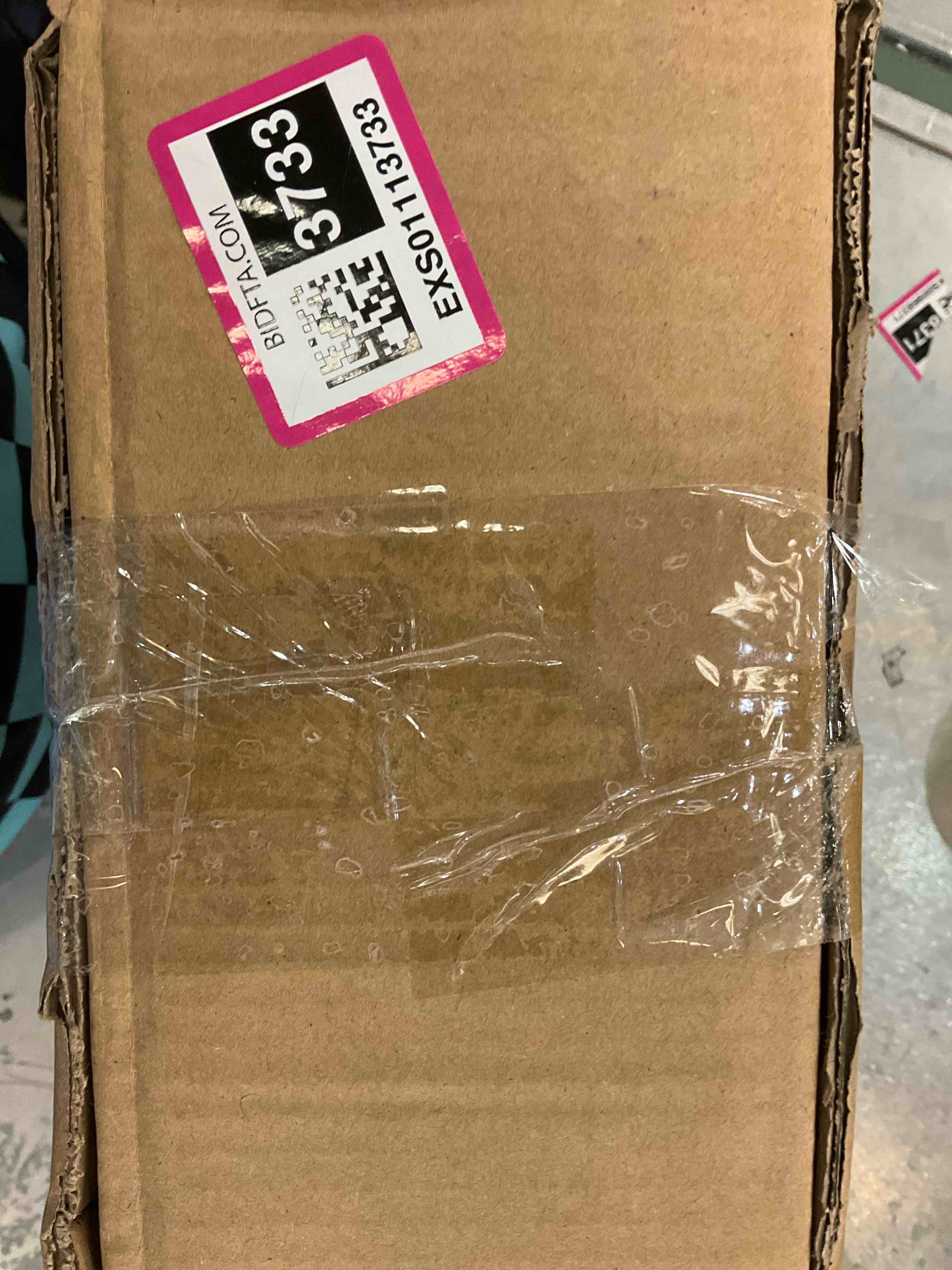 https://s3.amazonaws.com/lotting-images-prod/bidfta/EXS01113733_1705952368075.jpeg