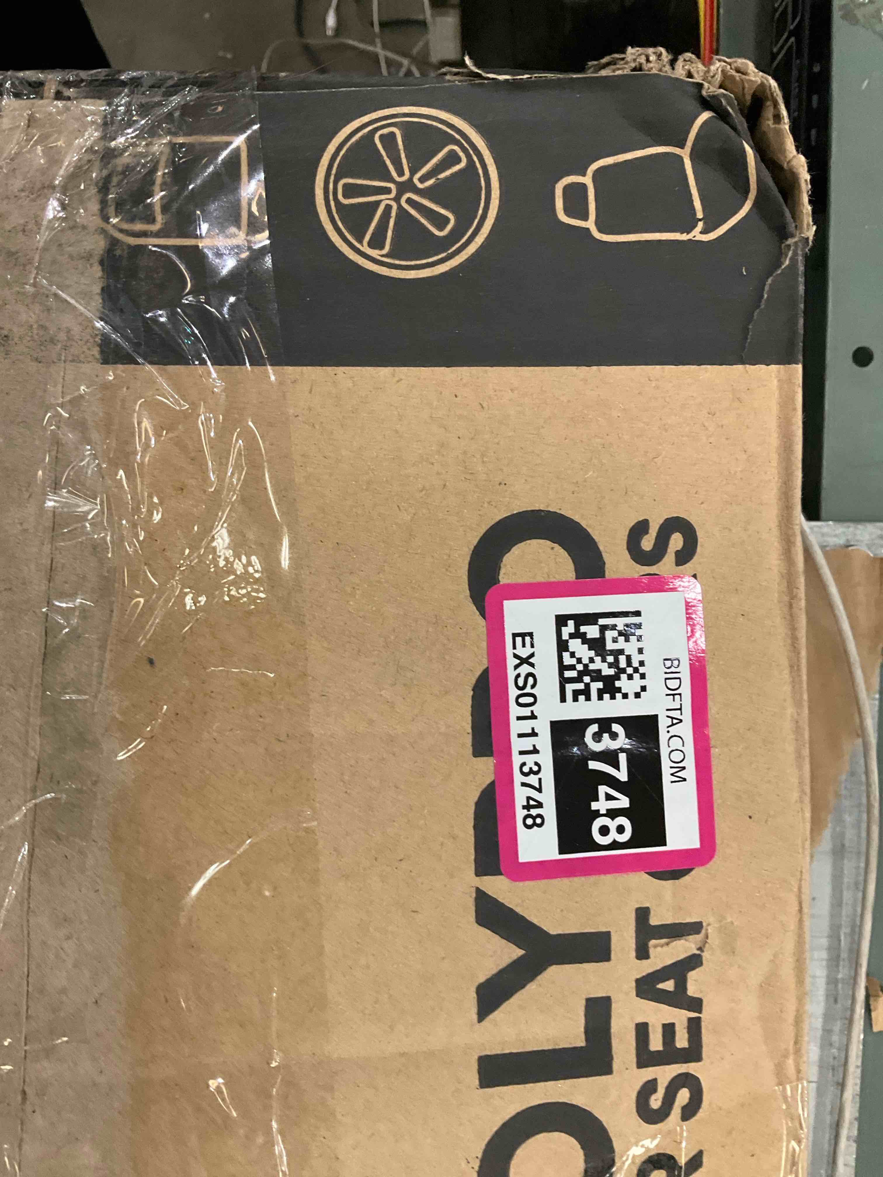 https://s3.amazonaws.com/lotting-images-prod/bidfta/EXS01113748_1705952211736.jpeg