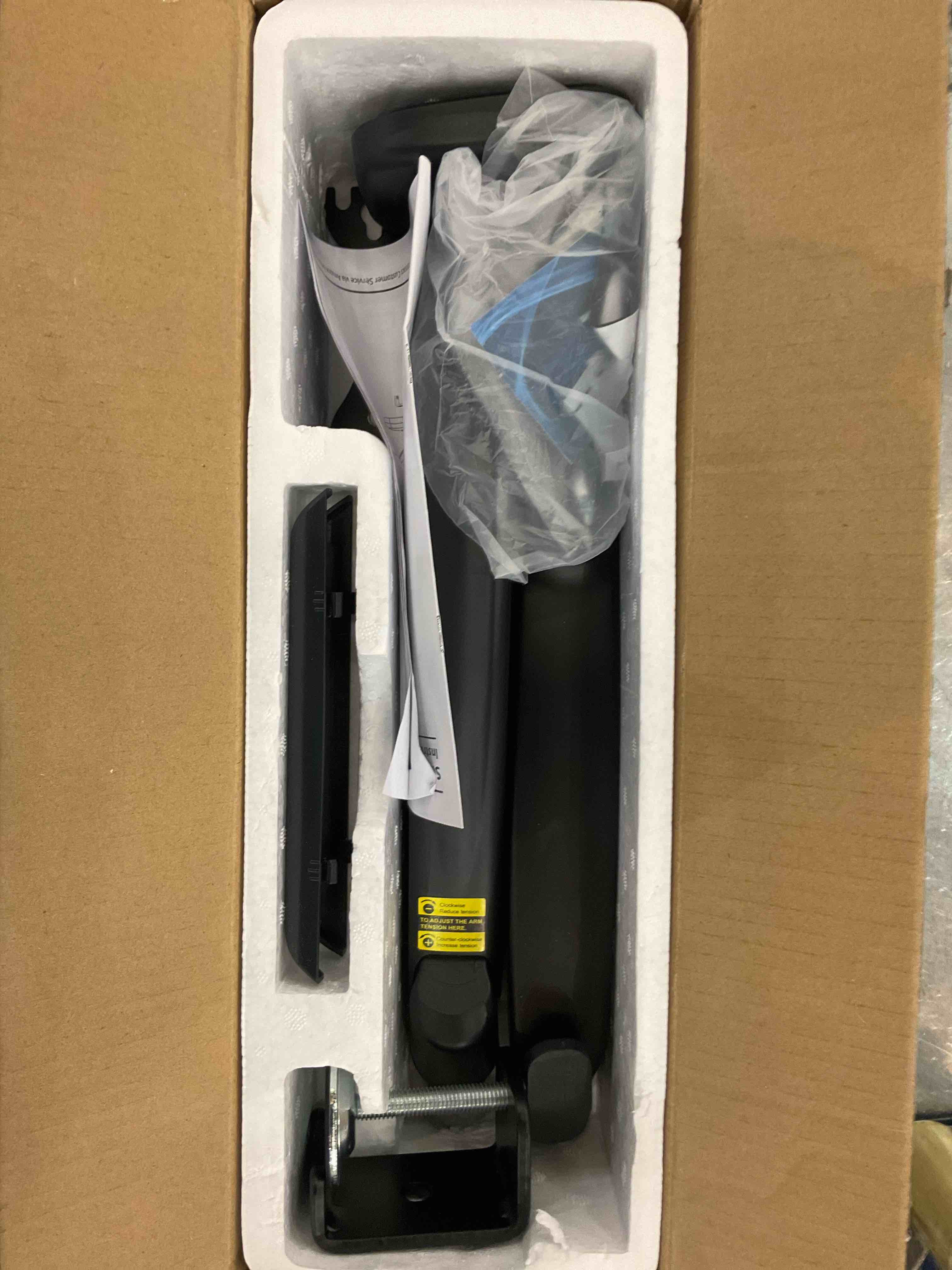 https://s3.amazonaws.com/lotting-images-prod/bidfta/EXS01113749_1705952608015.jpeg