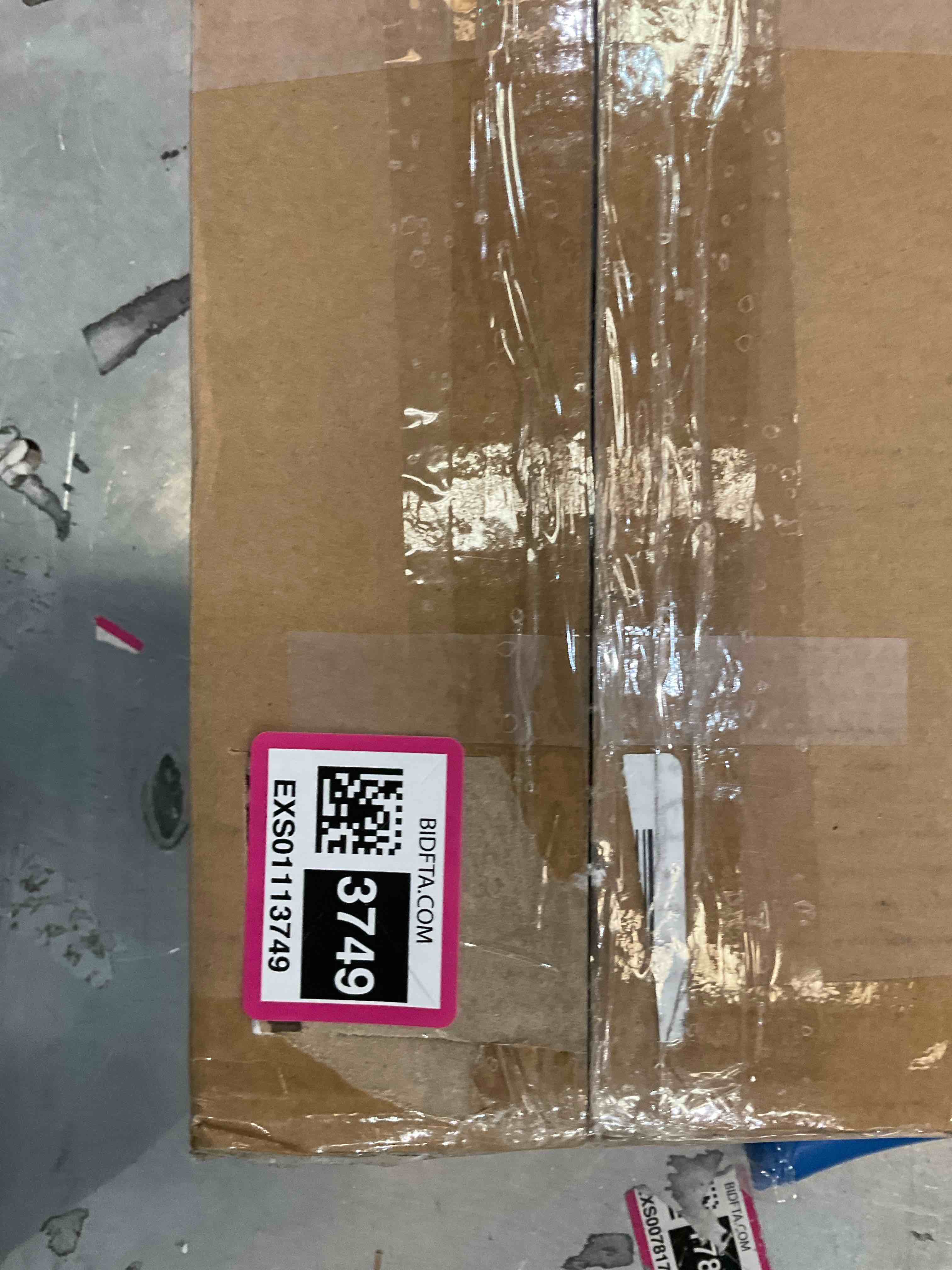 https://s3.amazonaws.com/lotting-images-prod/bidfta/EXS01113749_1705952653192.jpeg