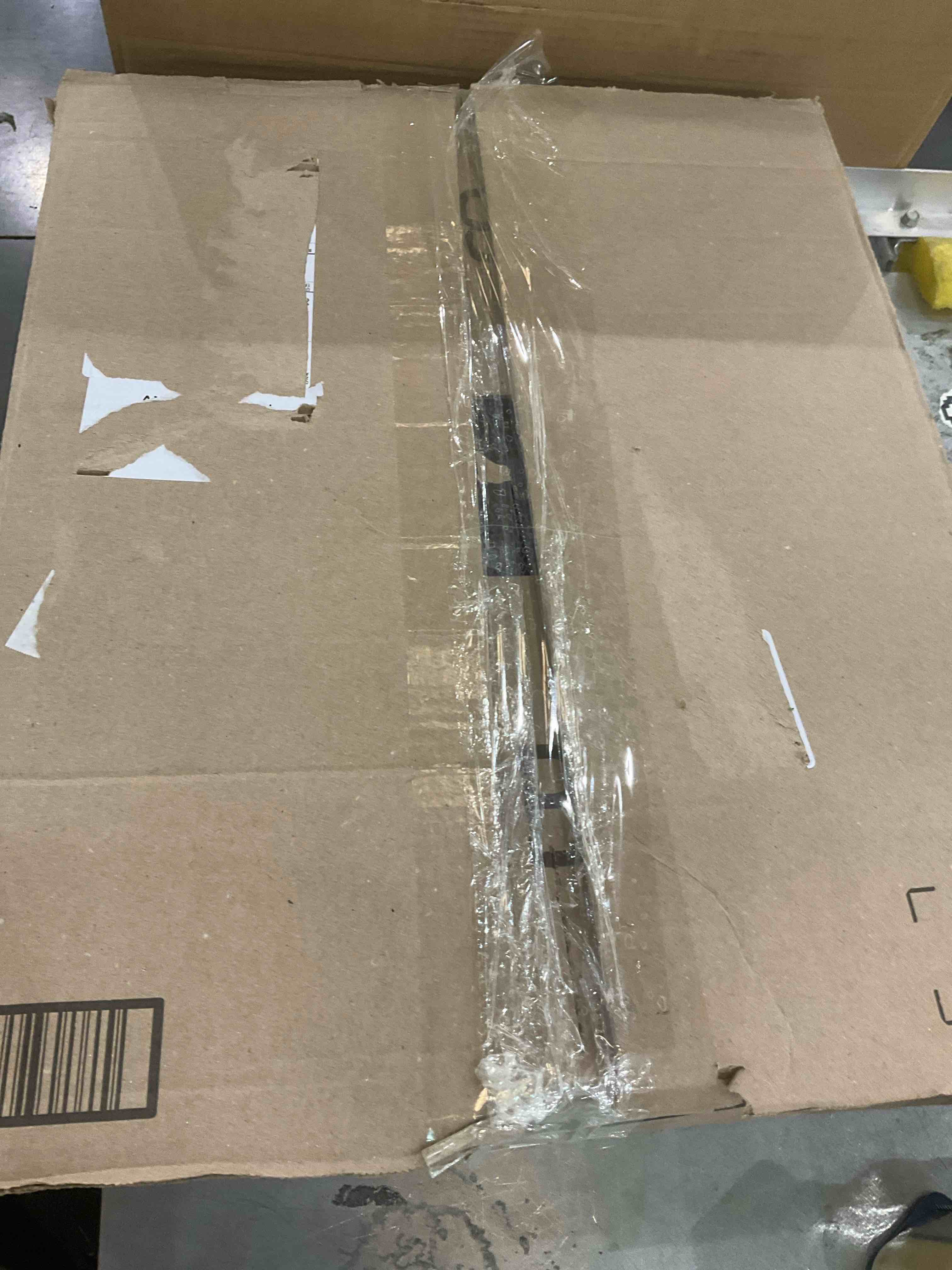 https://s3.amazonaws.com/lotting-images-prod/bidfta/EXS01115635_1705002947681.jpeg