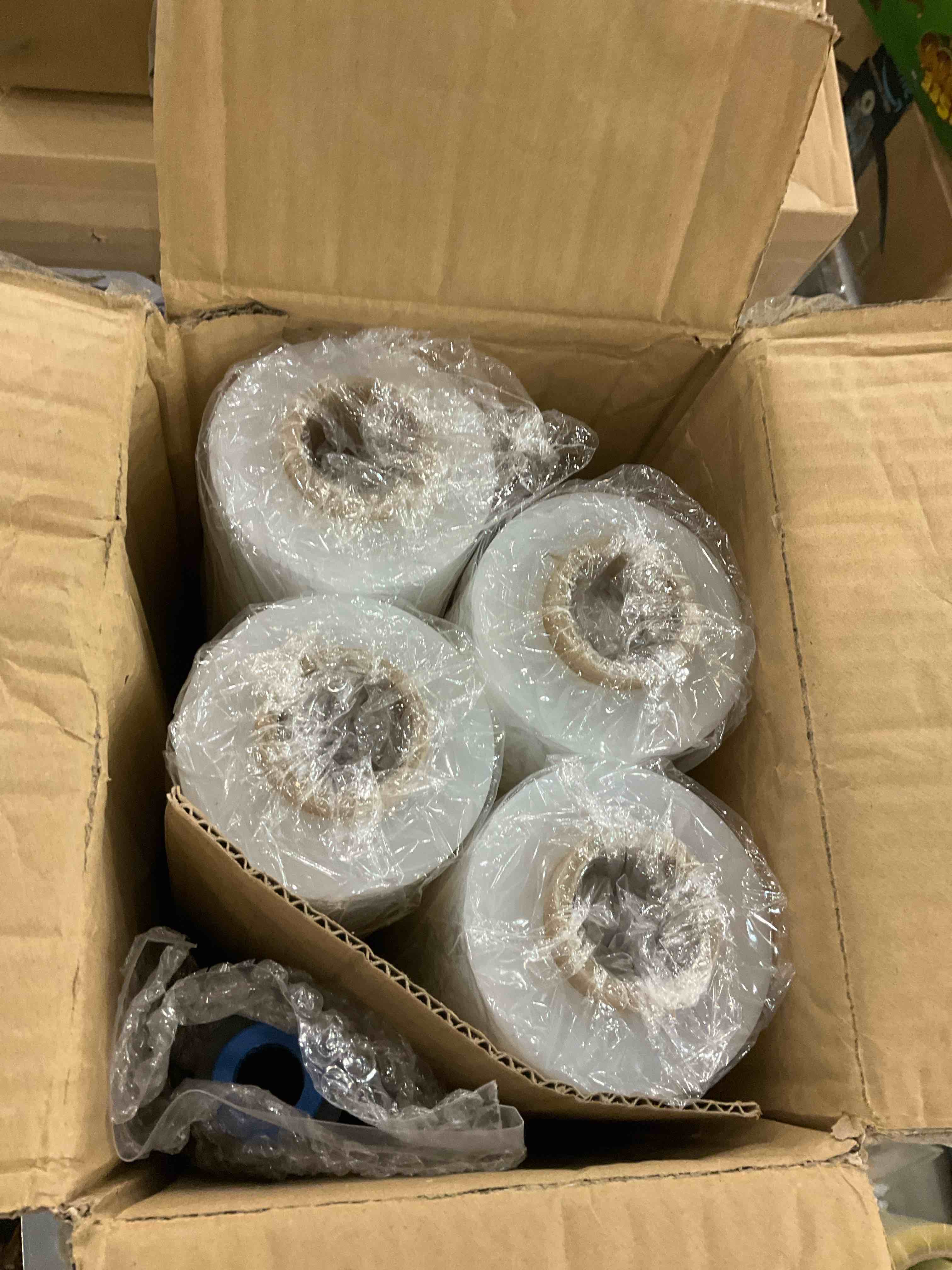 https://s3.amazonaws.com/lotting-images-prod/bidfta/EXS01115903_1705512280238.jpeg