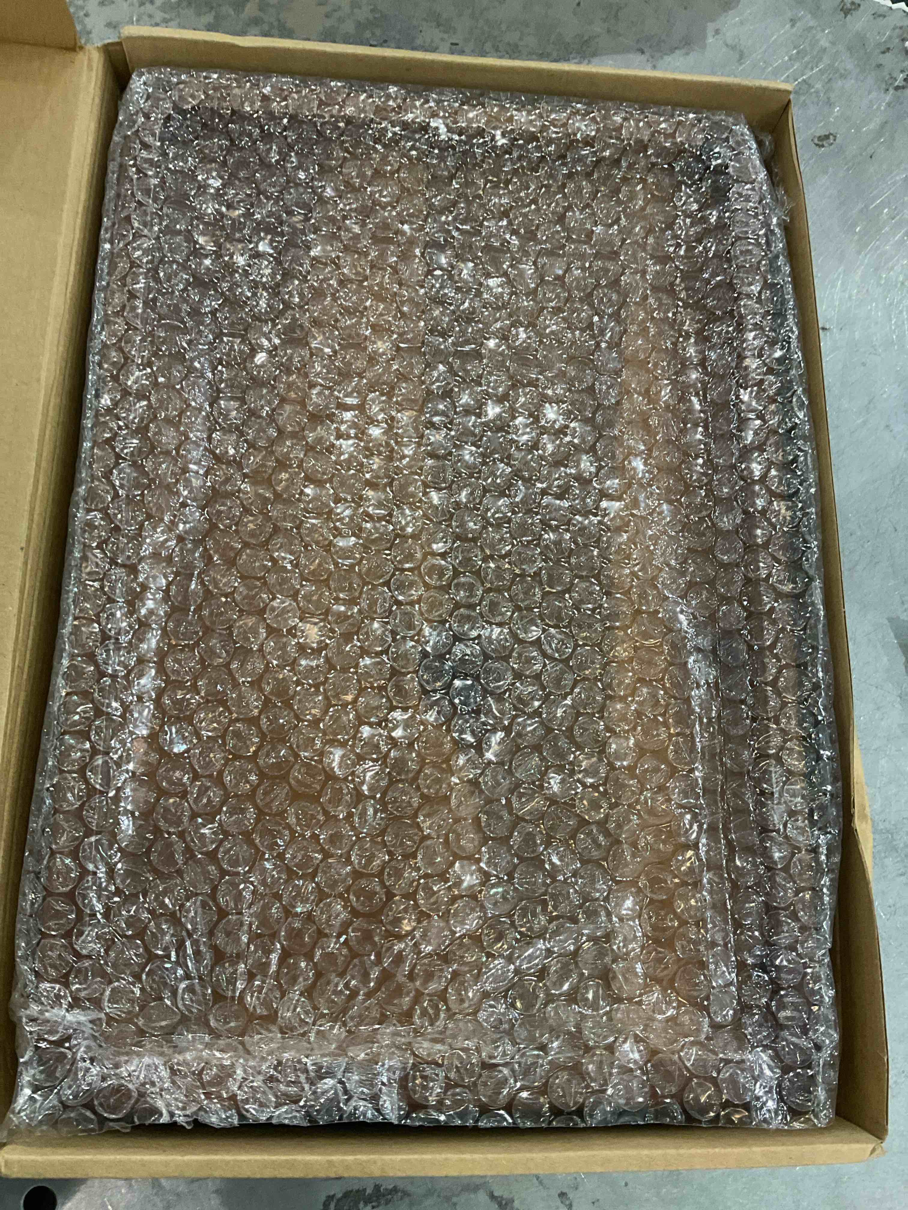 https://s3.amazonaws.com/lotting-images-prod/bidfta/EXS01115991_1705521269292.jpeg