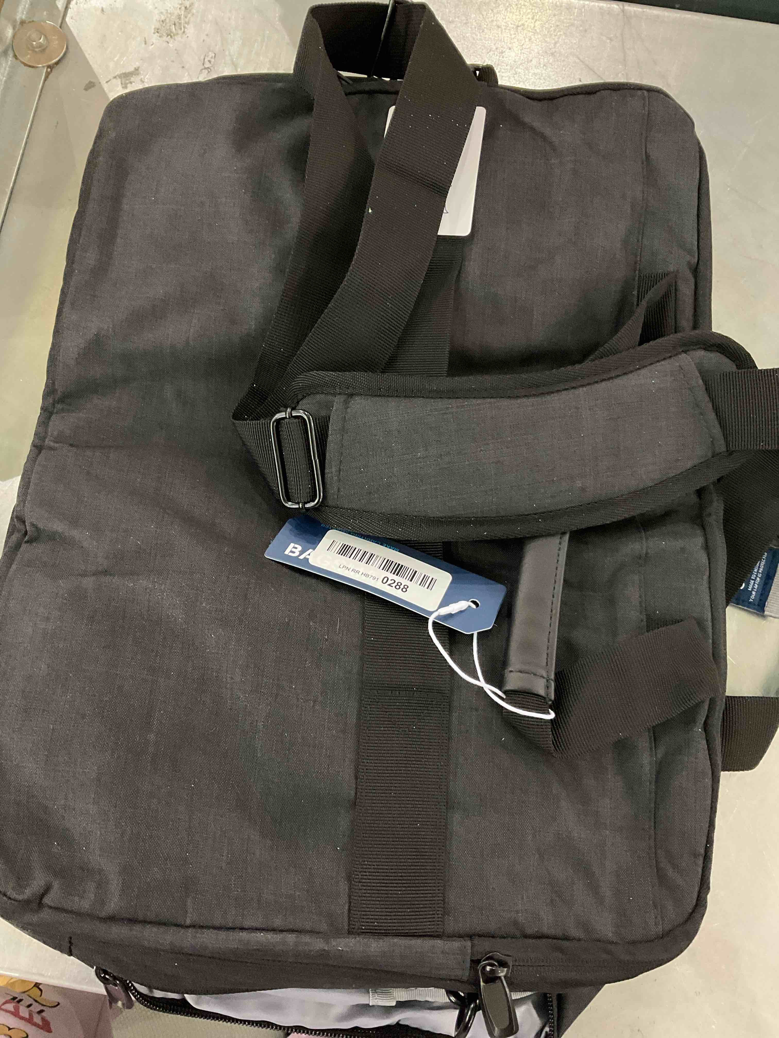 https://s3.amazonaws.com/lotting-images-prod/bidfta/EXS01116501_1704899501793.jpeg