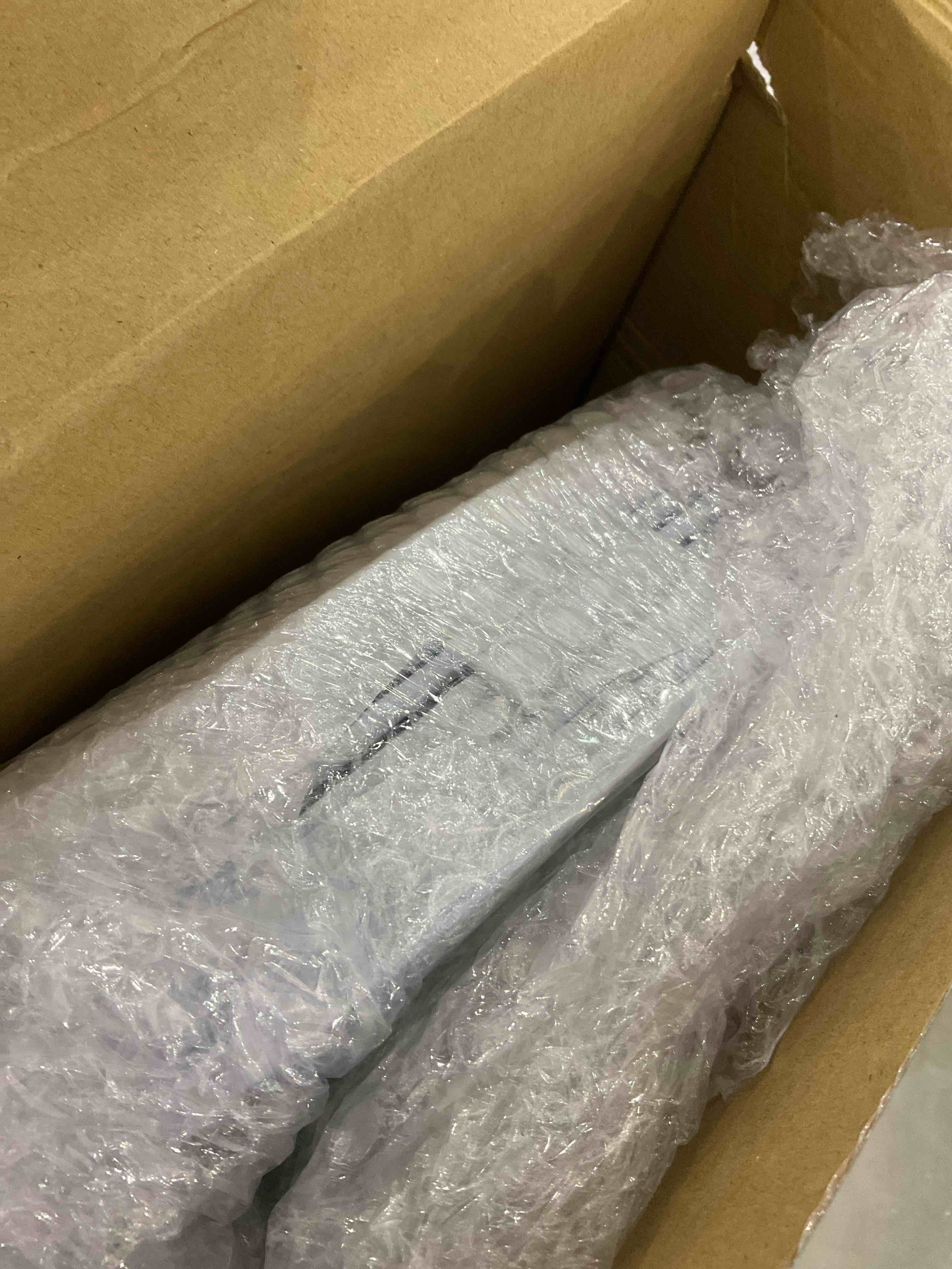 https://s3.amazonaws.com/lotting-images-prod/bidfta/EXS01116512_1704901532377.jpeg