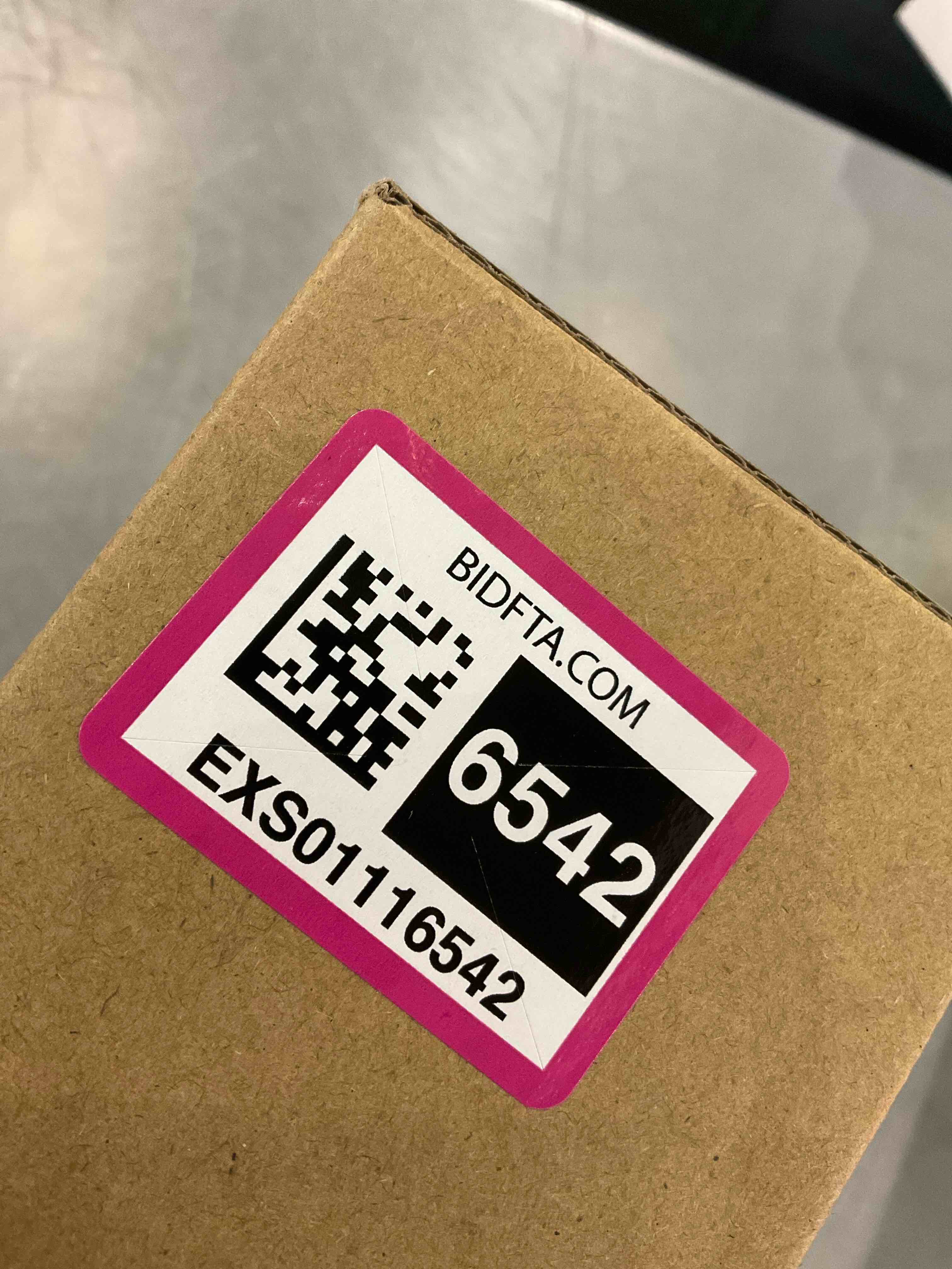 https://s3.amazonaws.com/lotting-images-prod/bidfta/EXS01116542_1704904928425.jpeg