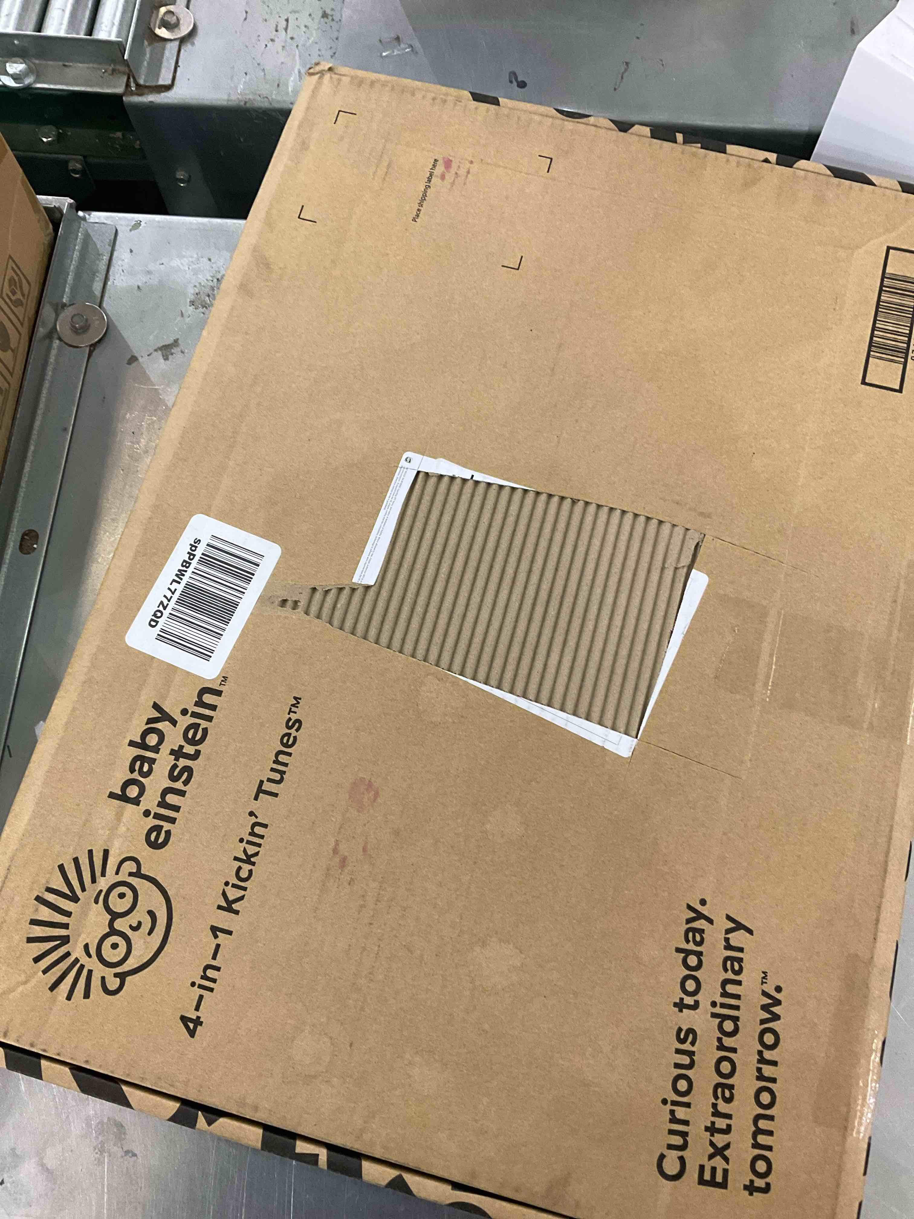 https://s3.amazonaws.com/lotting-images-prod/bidfta/EXS01116574_1704912372233.jpeg