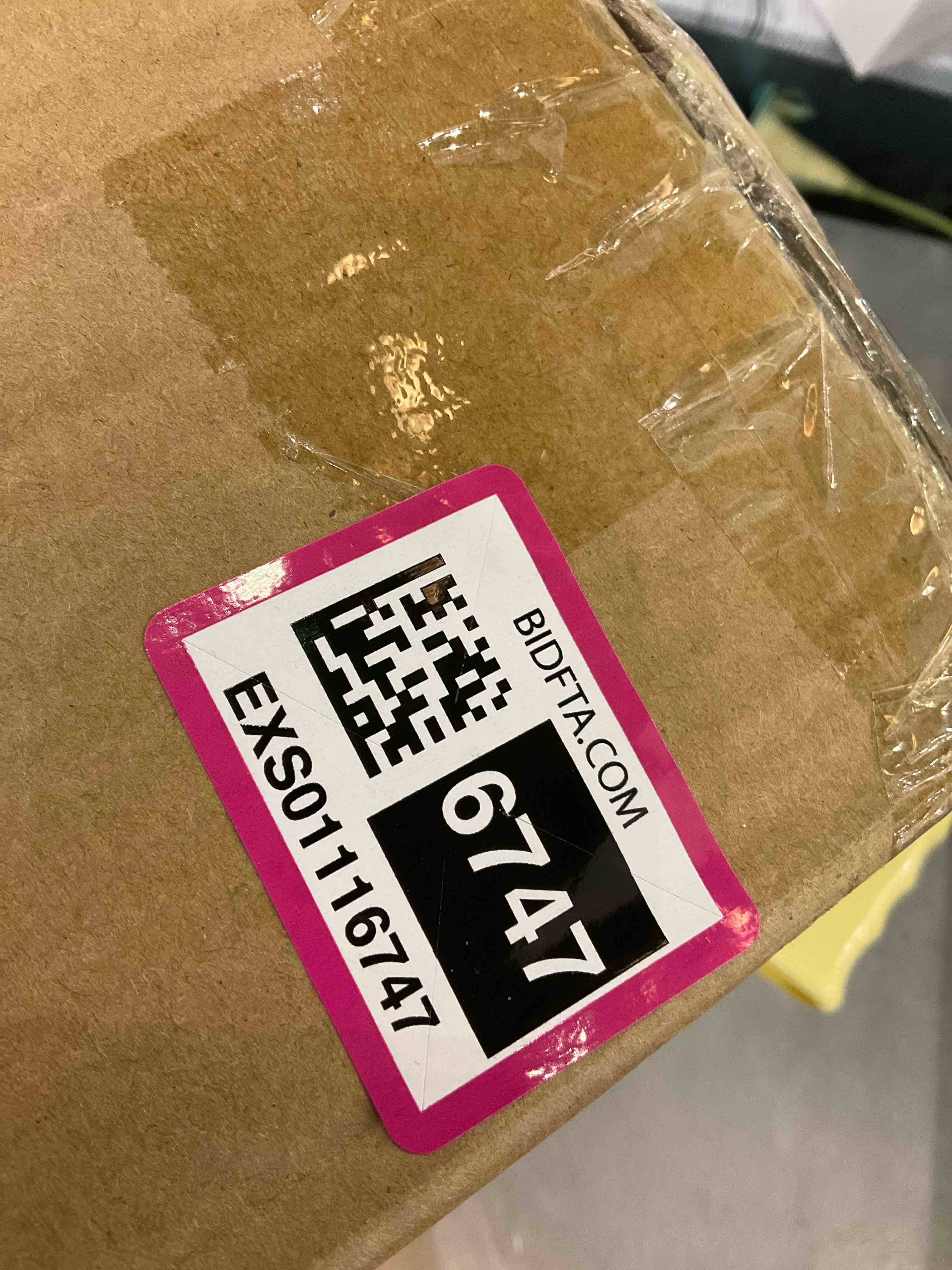 https://s3.amazonaws.com/lotting-images-prod/bidfta/EXS01116747_1705002620683.jpeg