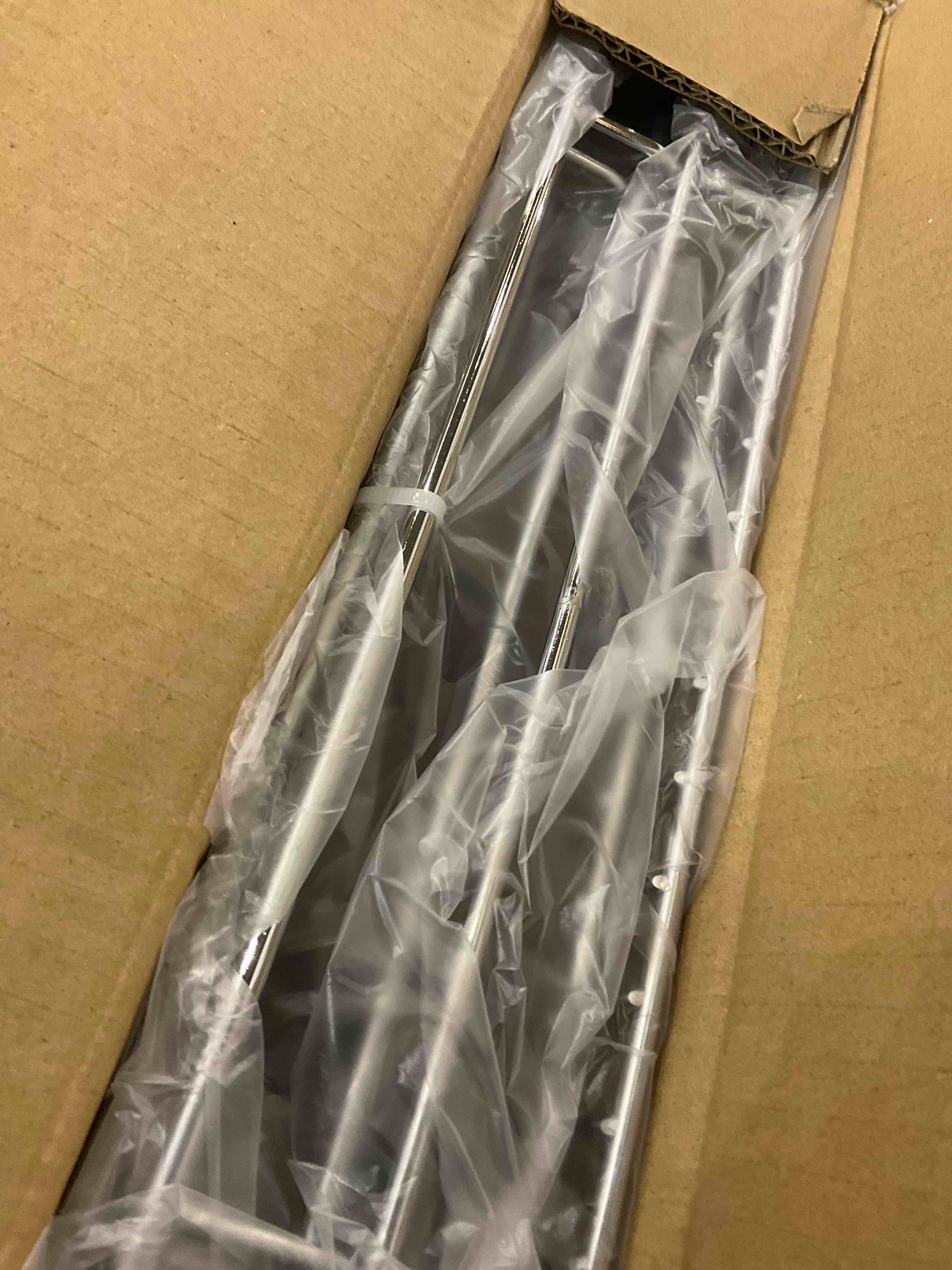 https://s3.amazonaws.com/lotting-images-prod/bidfta/EXS01116748_1705002789034.jpeg