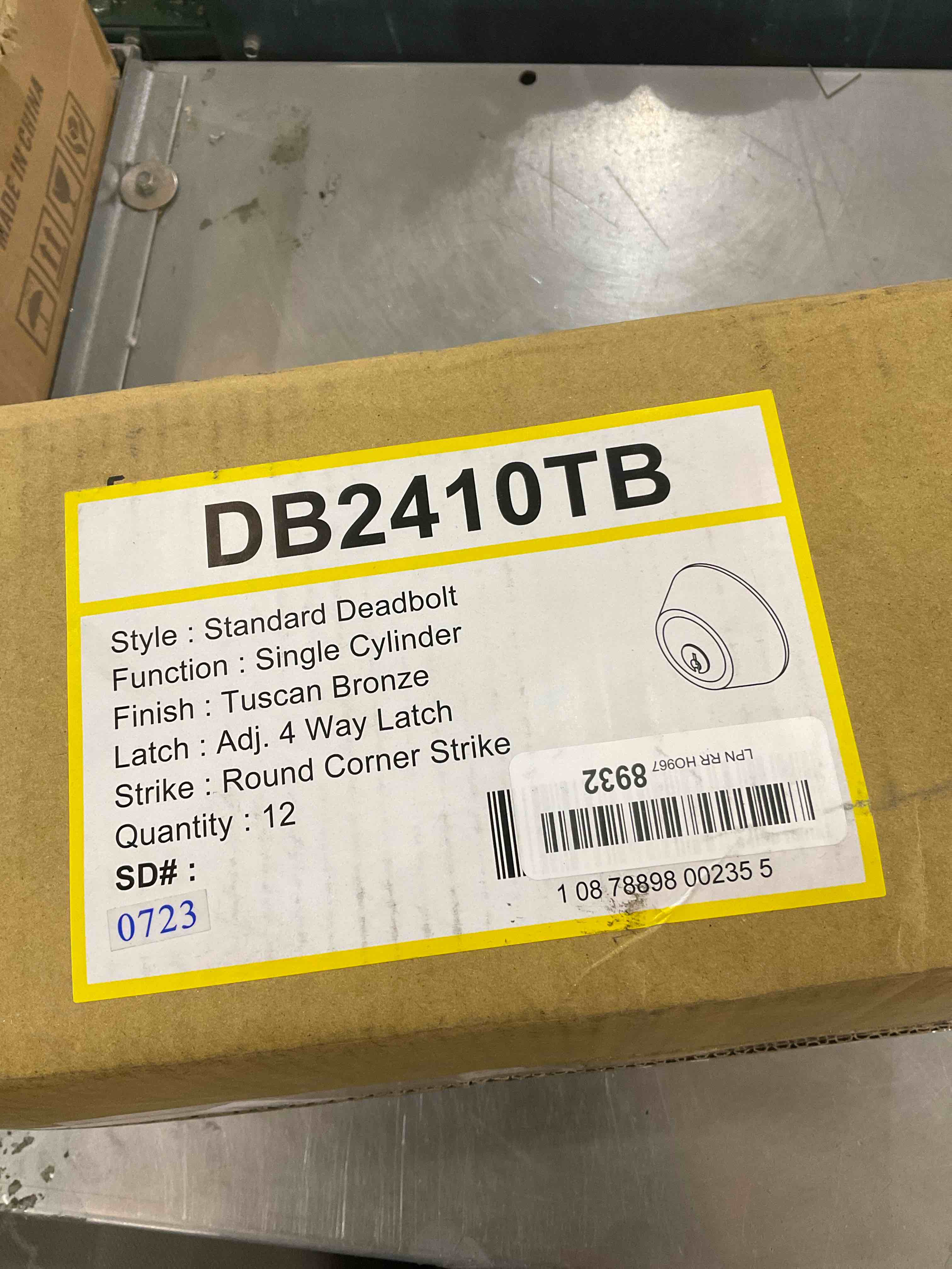 https://s3.amazonaws.com/lotting-images-prod/bidfta/EXS01116755_1705003361255.jpeg