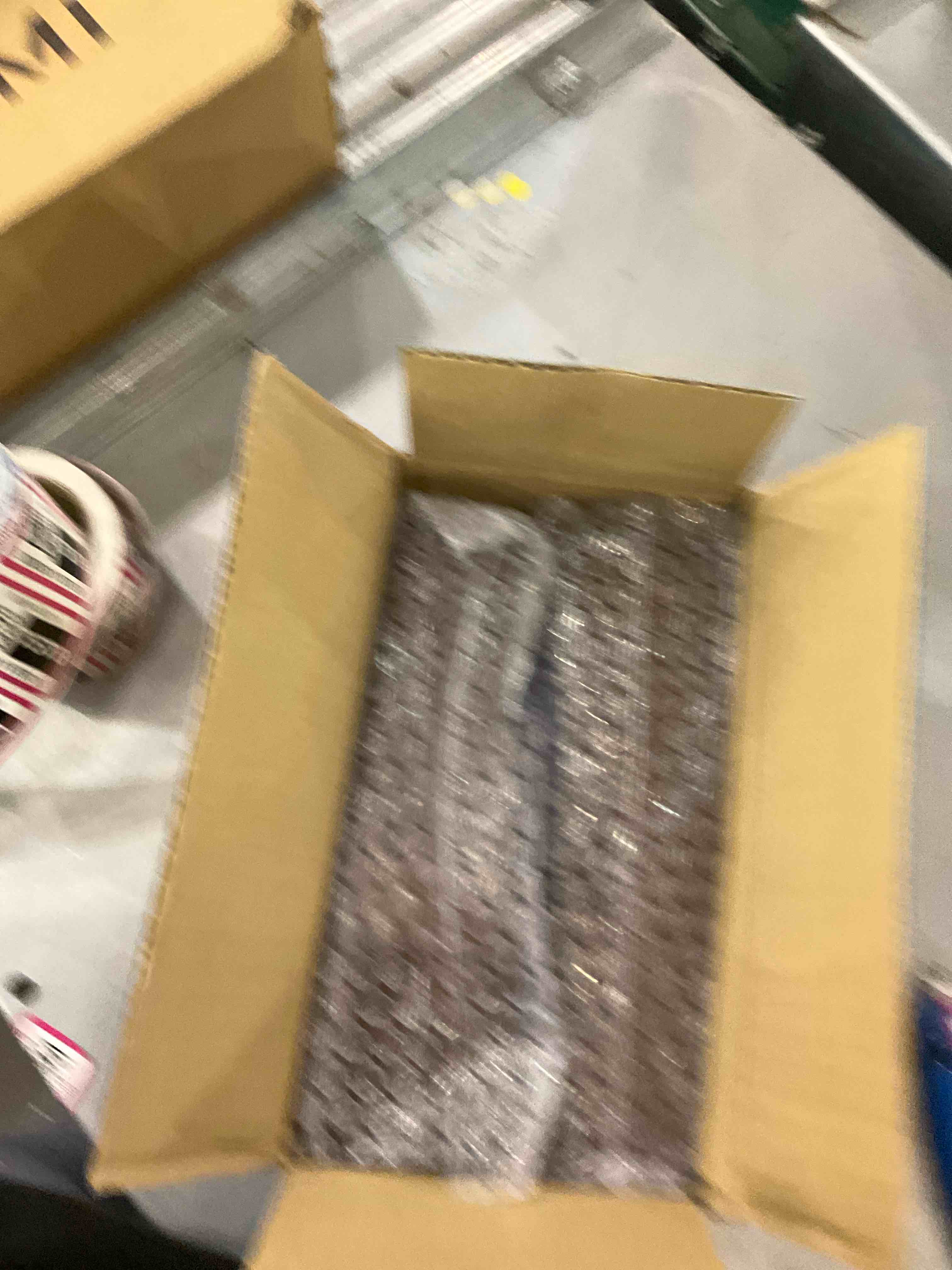 https://s3.amazonaws.com/lotting-images-prod/bidfta/EXS01117577_1704899436060.jpeg