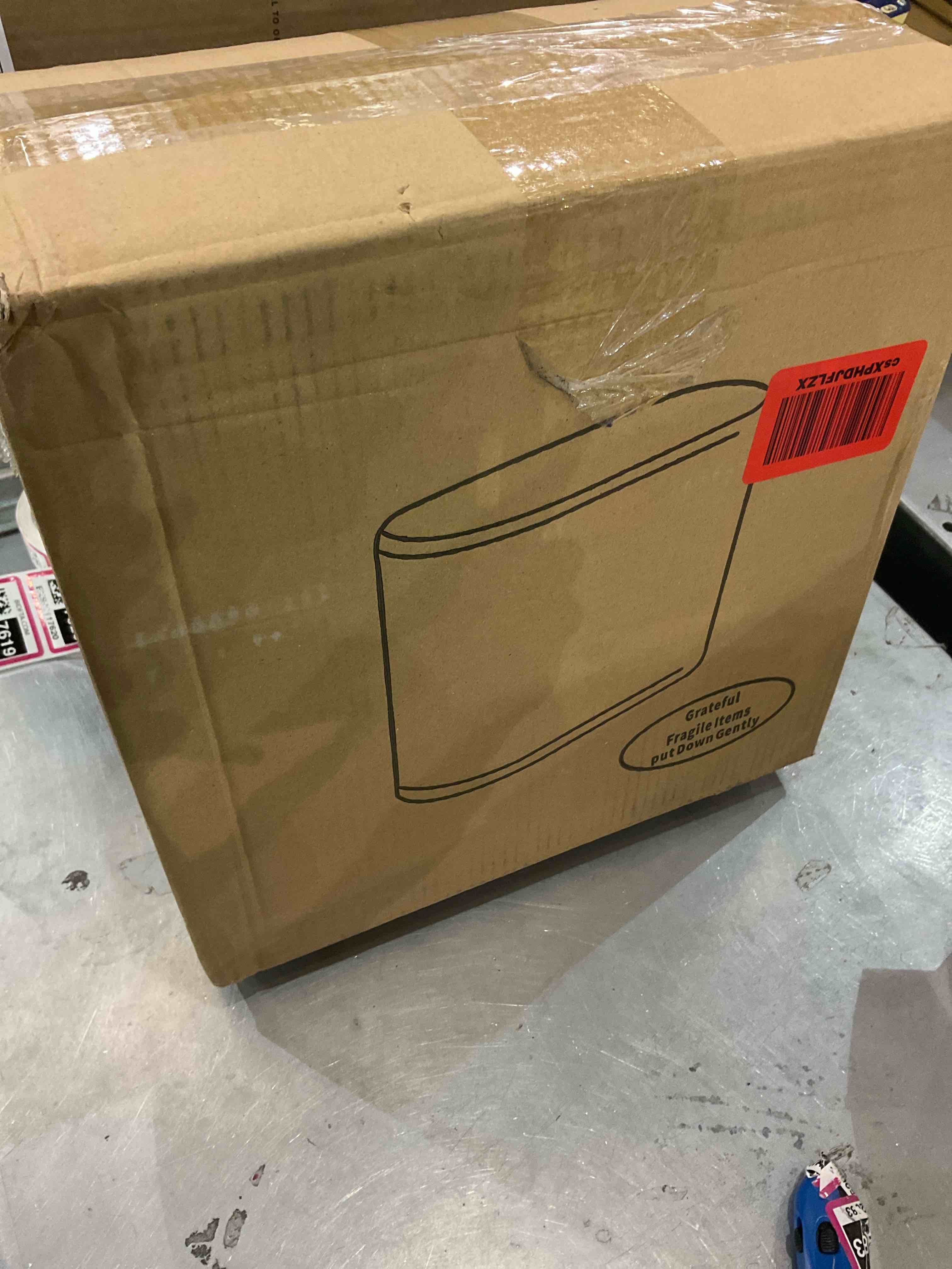 https://s3.amazonaws.com/lotting-images-prod/bidfta/EXS01117618_1704904964877.jpeg