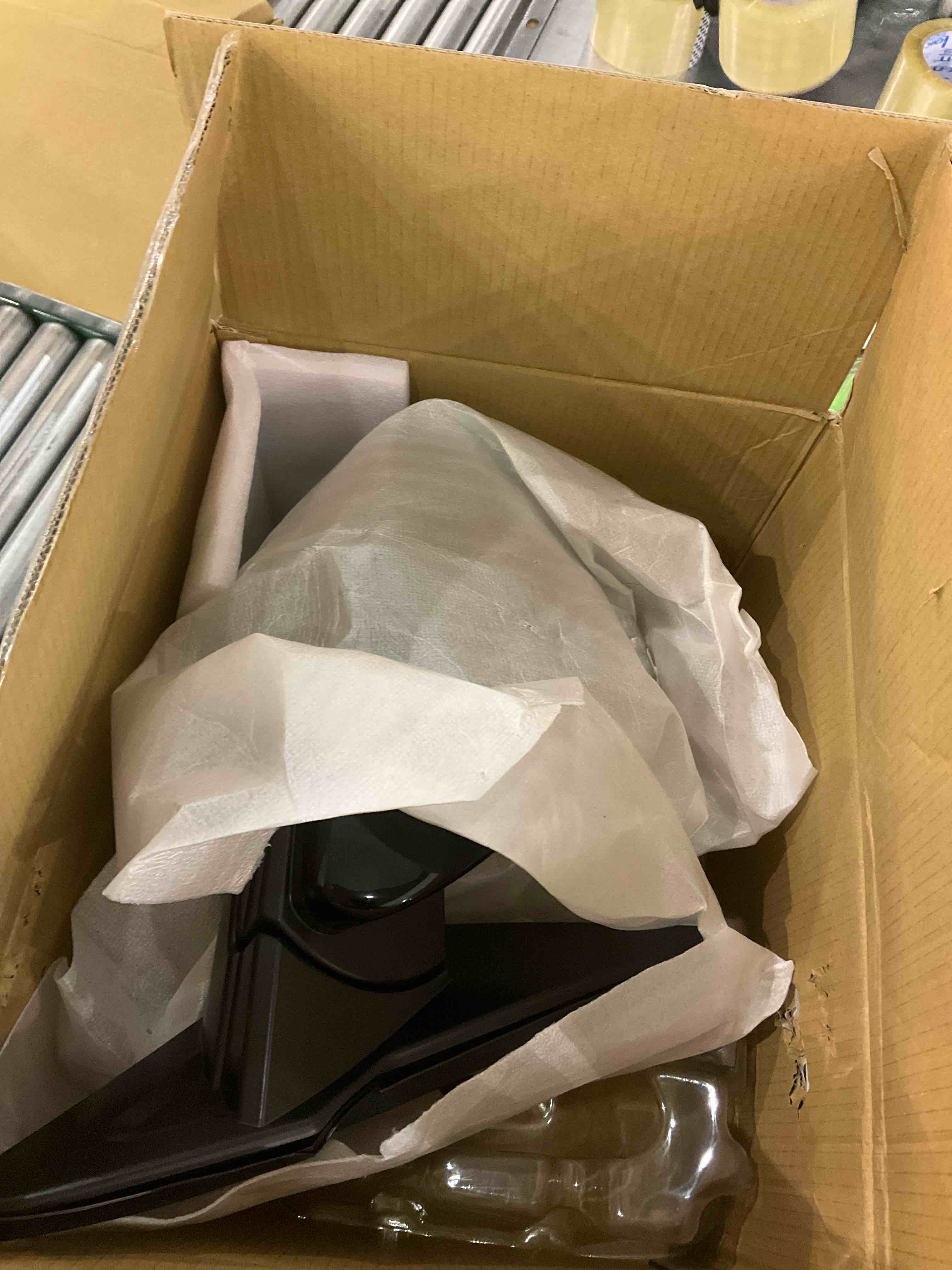 https://s3.amazonaws.com/lotting-images-prod/bidfta/EXS01117725_1704978325657.jpeg