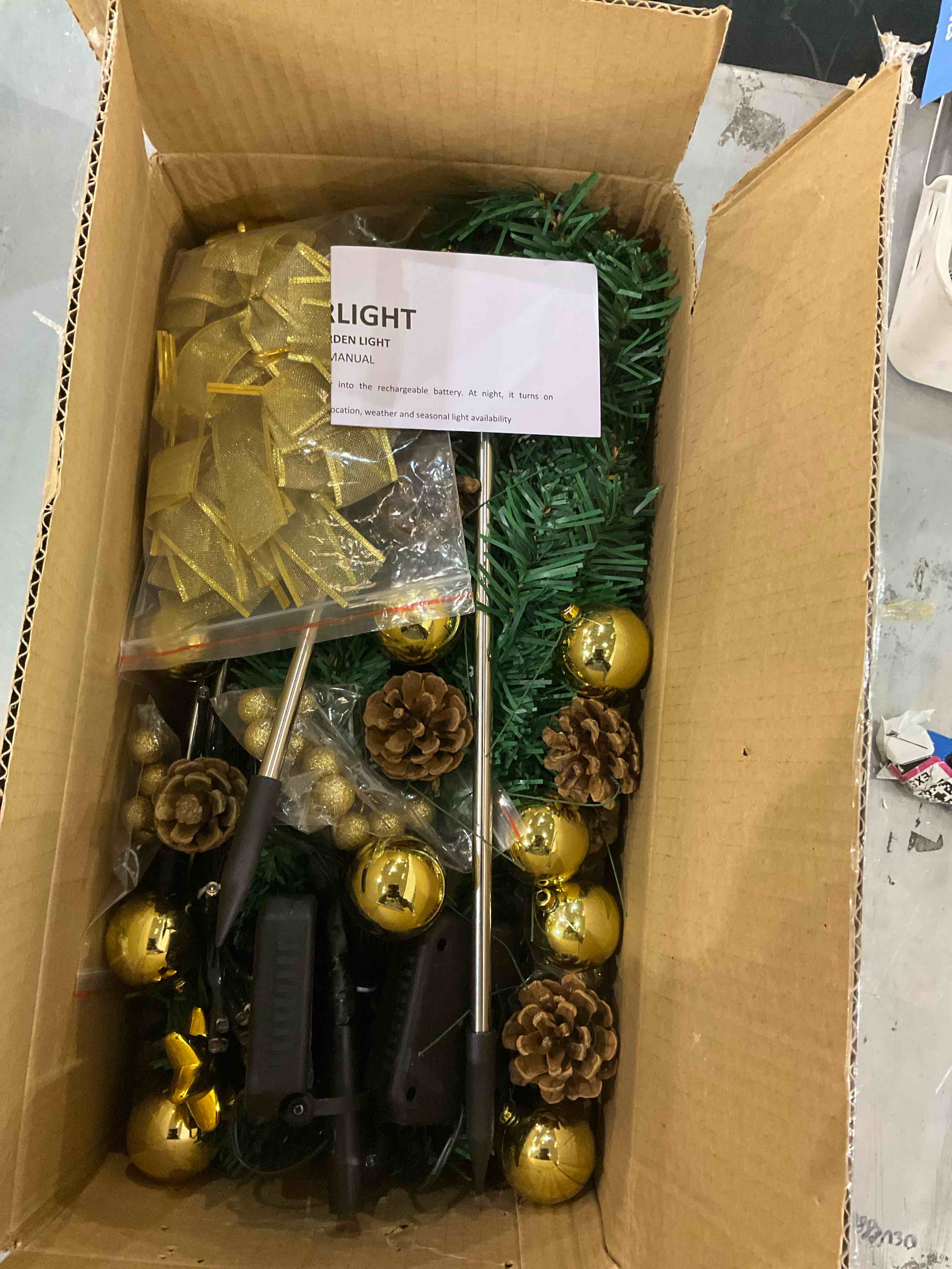 https://s3.amazonaws.com/lotting-images-prod/bidfta/EXS01117758_1704983818646.jpeg
