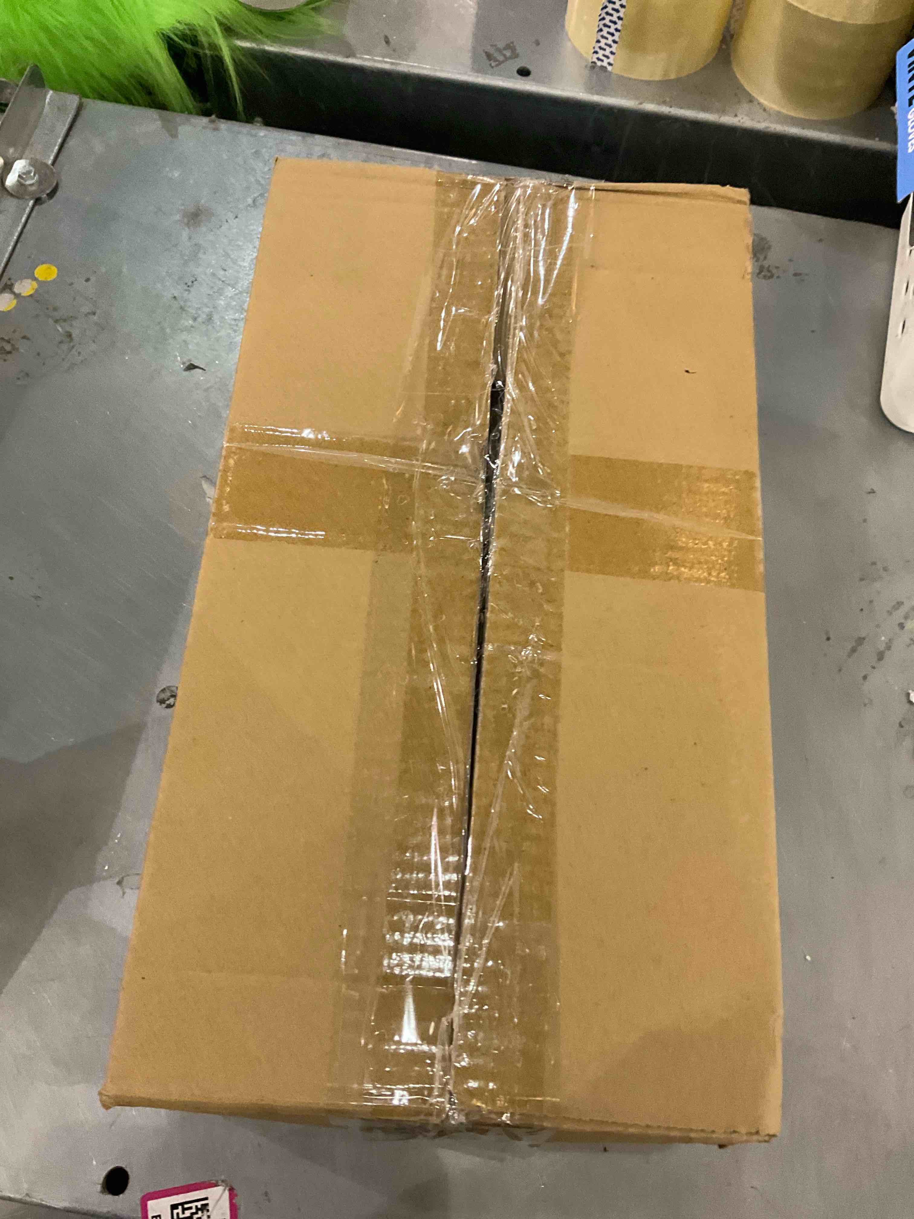 https://s3.amazonaws.com/lotting-images-prod/bidfta/EXS01117758_1704983848770.jpeg