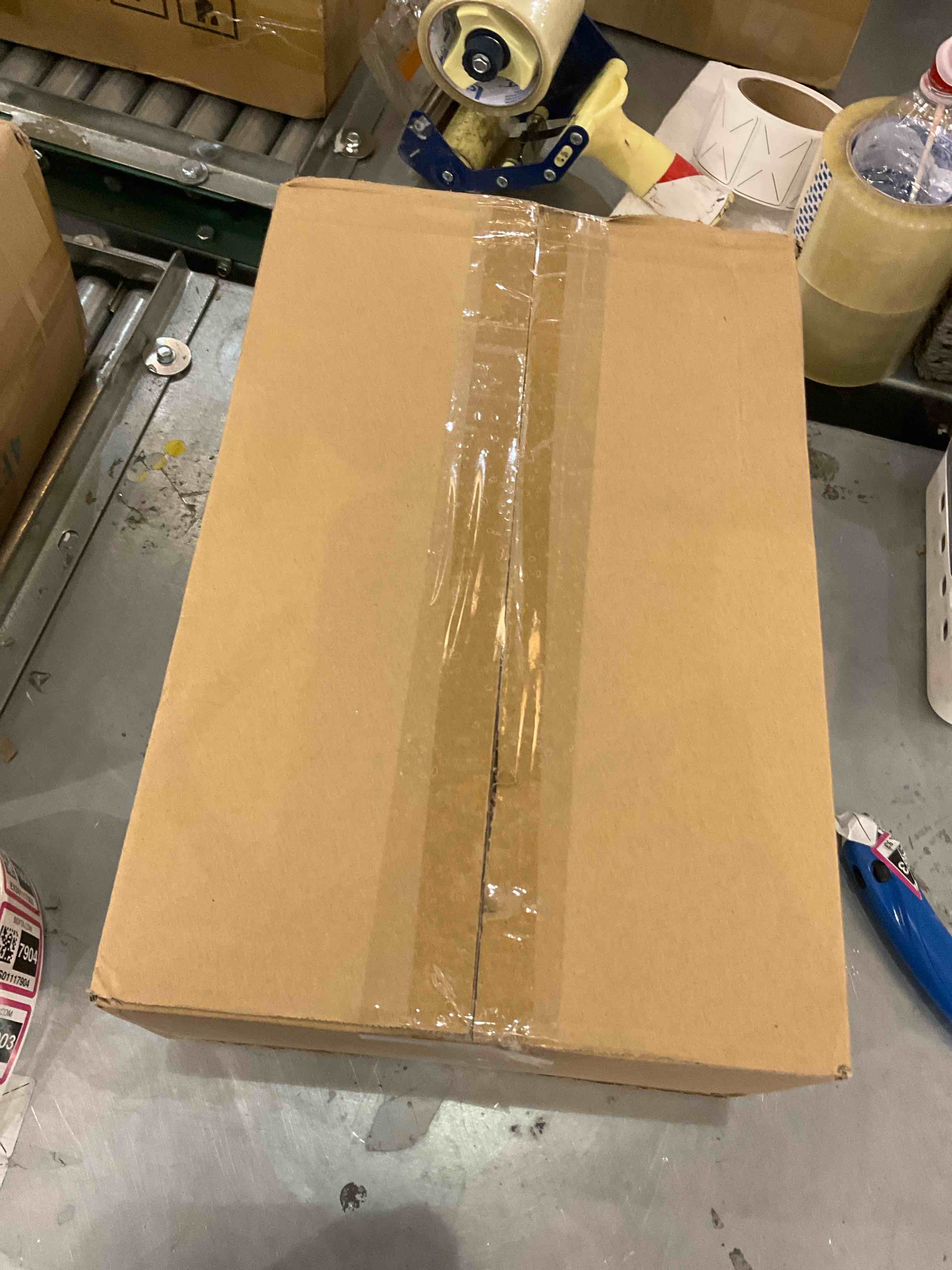 https://s3.amazonaws.com/lotting-images-prod/bidfta/EXS01117903_1705001352580.jpeg