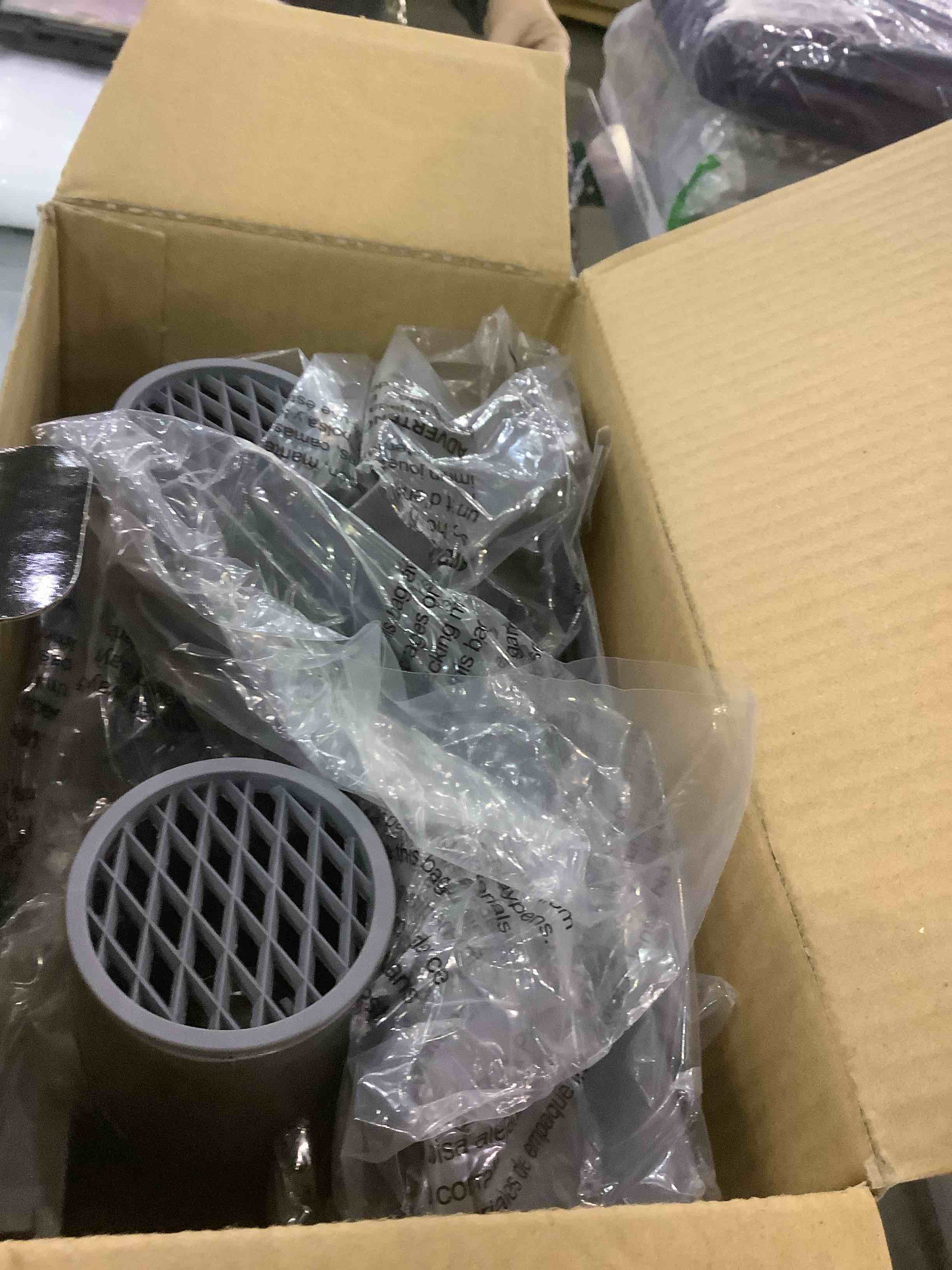 https://s3.amazonaws.com/lotting-images-prod/bidfta/EXS01119001_1705077943493.jpeg
