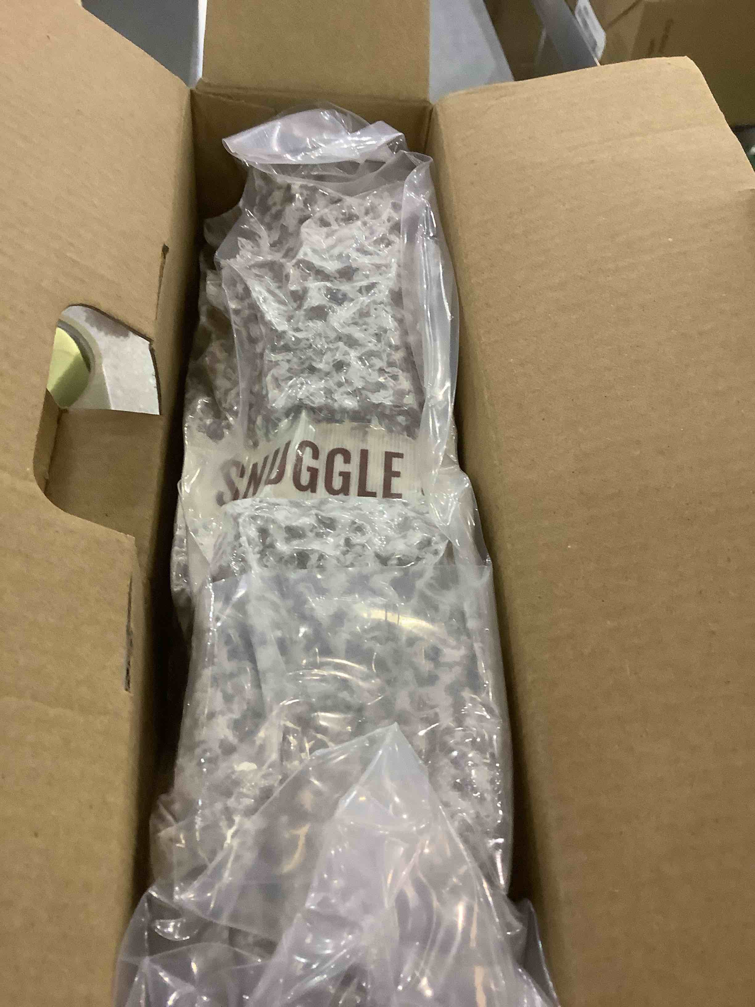 https://s3.amazonaws.com/lotting-images-prod/bidfta/EXS01119052_1705085510375.jpeg