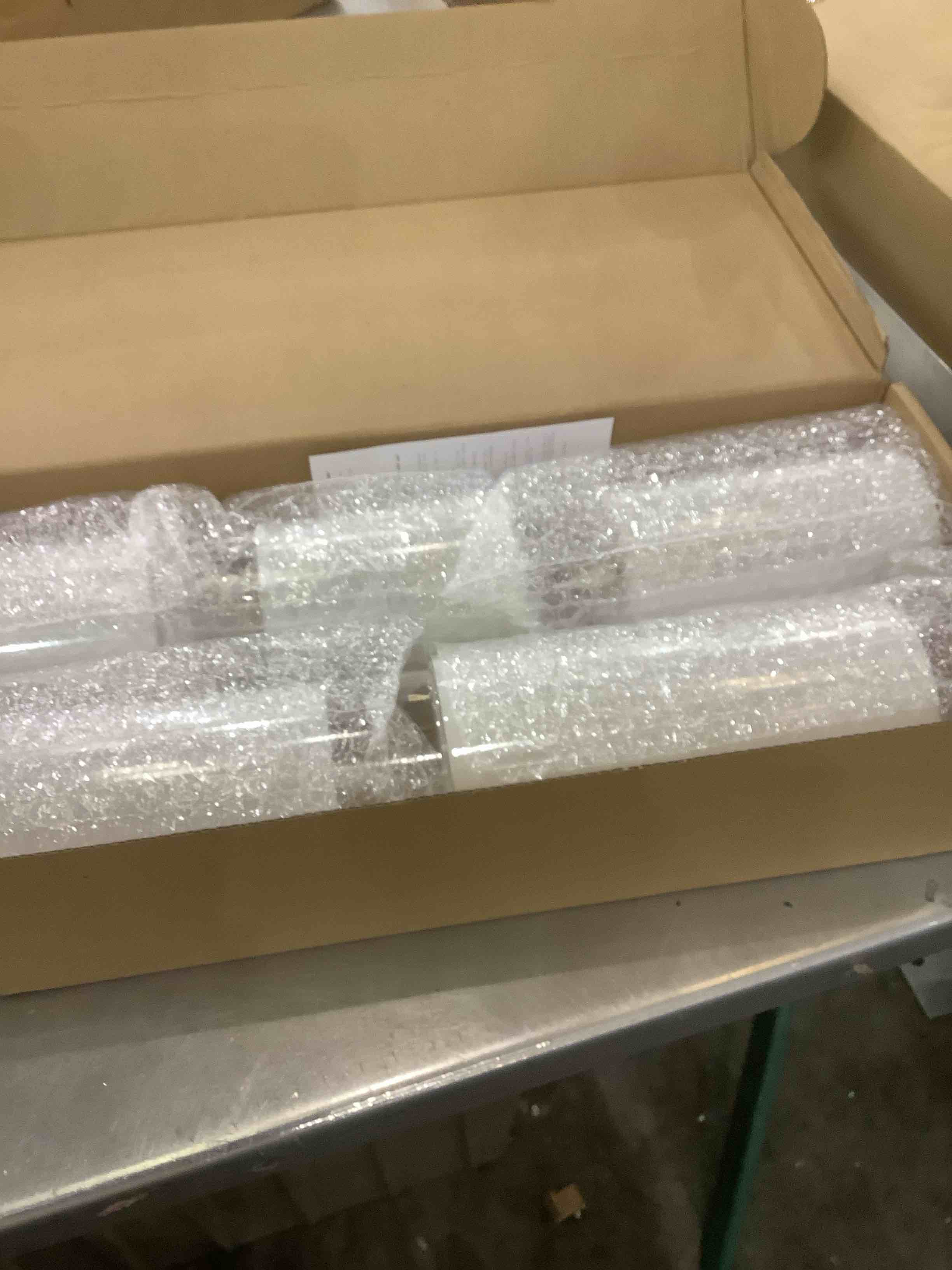 https://s3.amazonaws.com/lotting-images-prod/bidfta/EXS01119070_1705088458598.jpeg