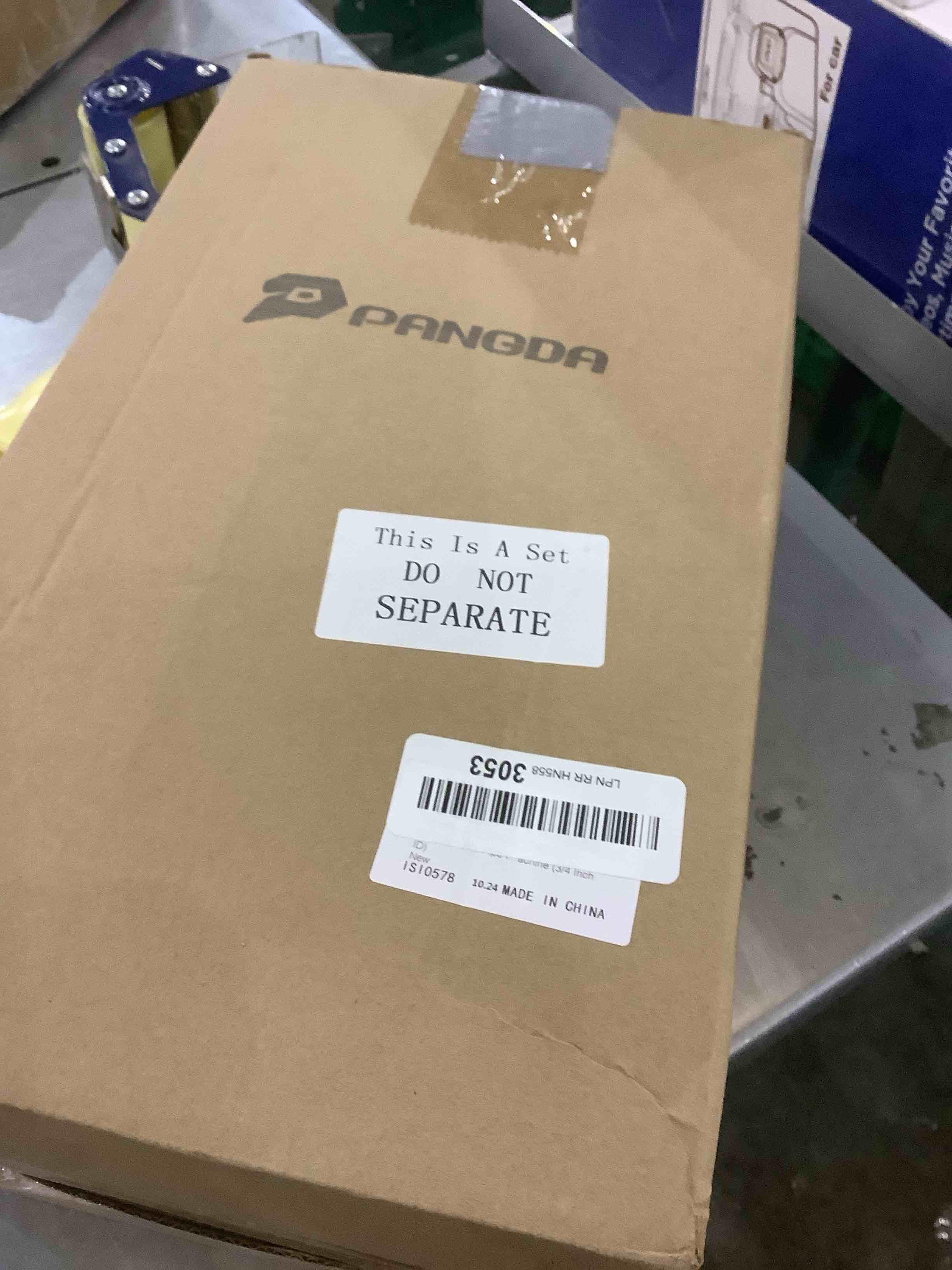 https://s3.amazonaws.com/lotting-images-prod/bidfta/EXS01119158_1705599544252.jpeg
