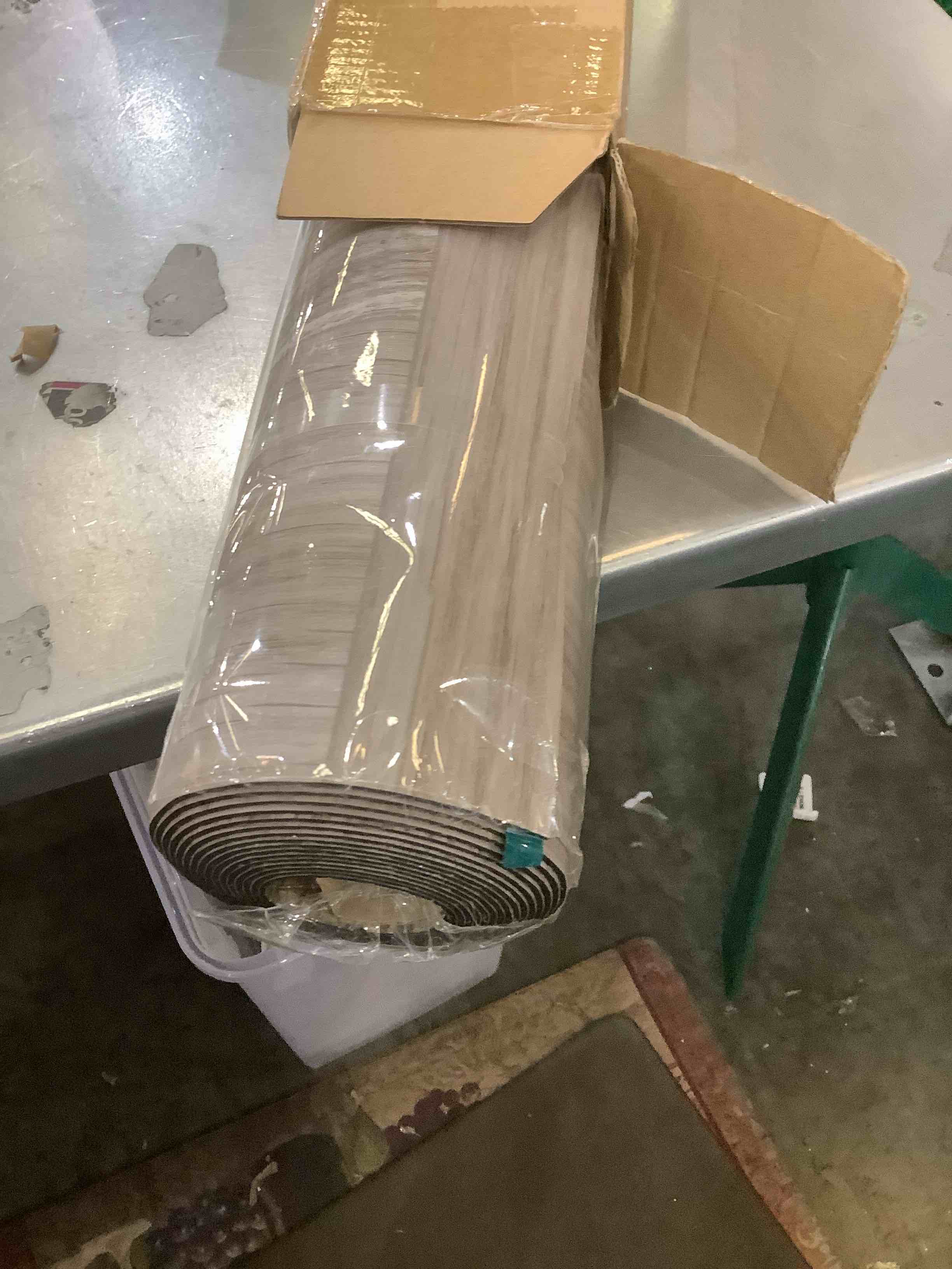 https://s3.amazonaws.com/lotting-images-prod/bidfta/EXS01119381_1705941899884.jpeg