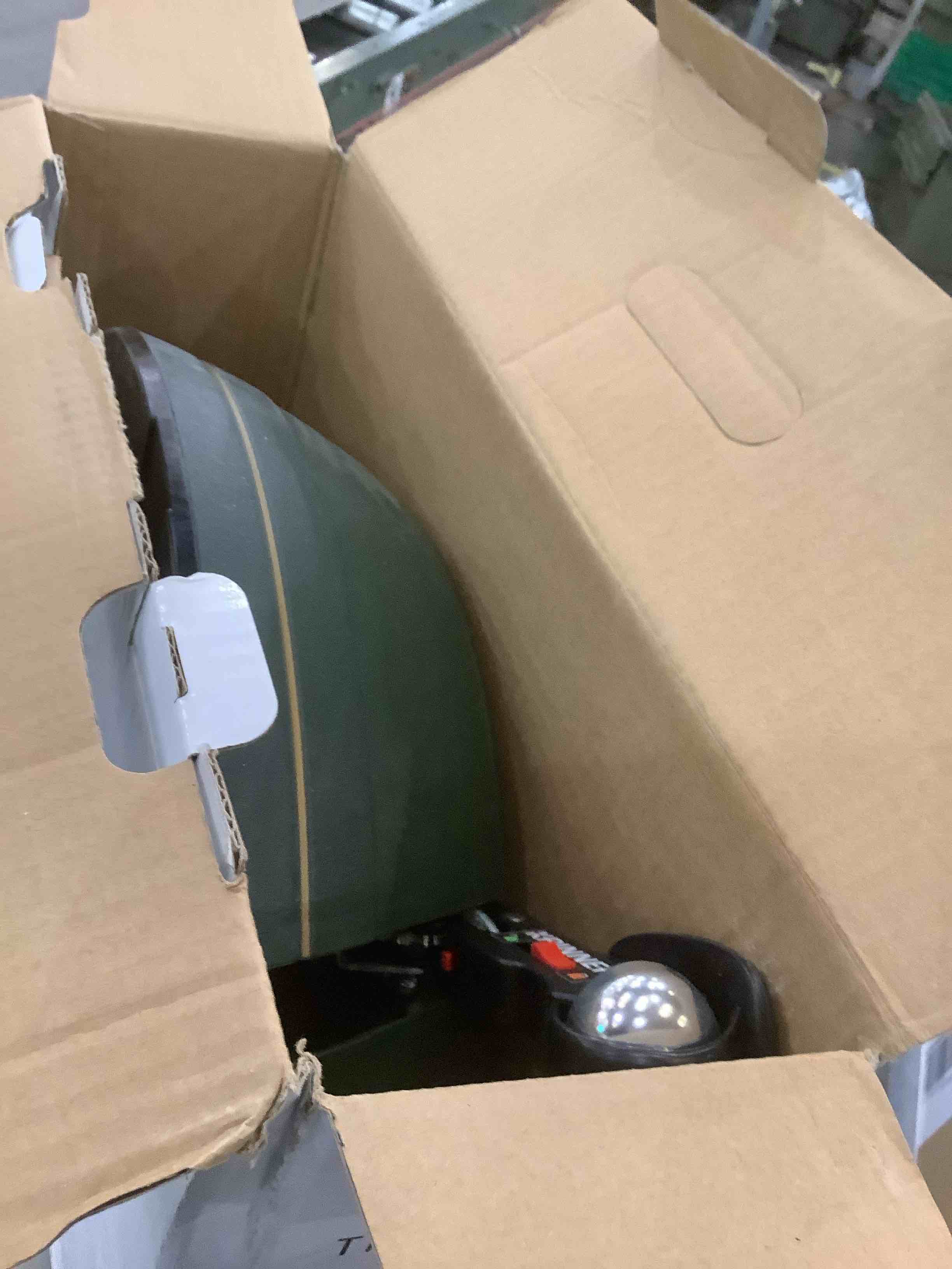 https://s3.amazonaws.com/lotting-images-prod/bidfta/EXS01119402_1705948022002.jpeg