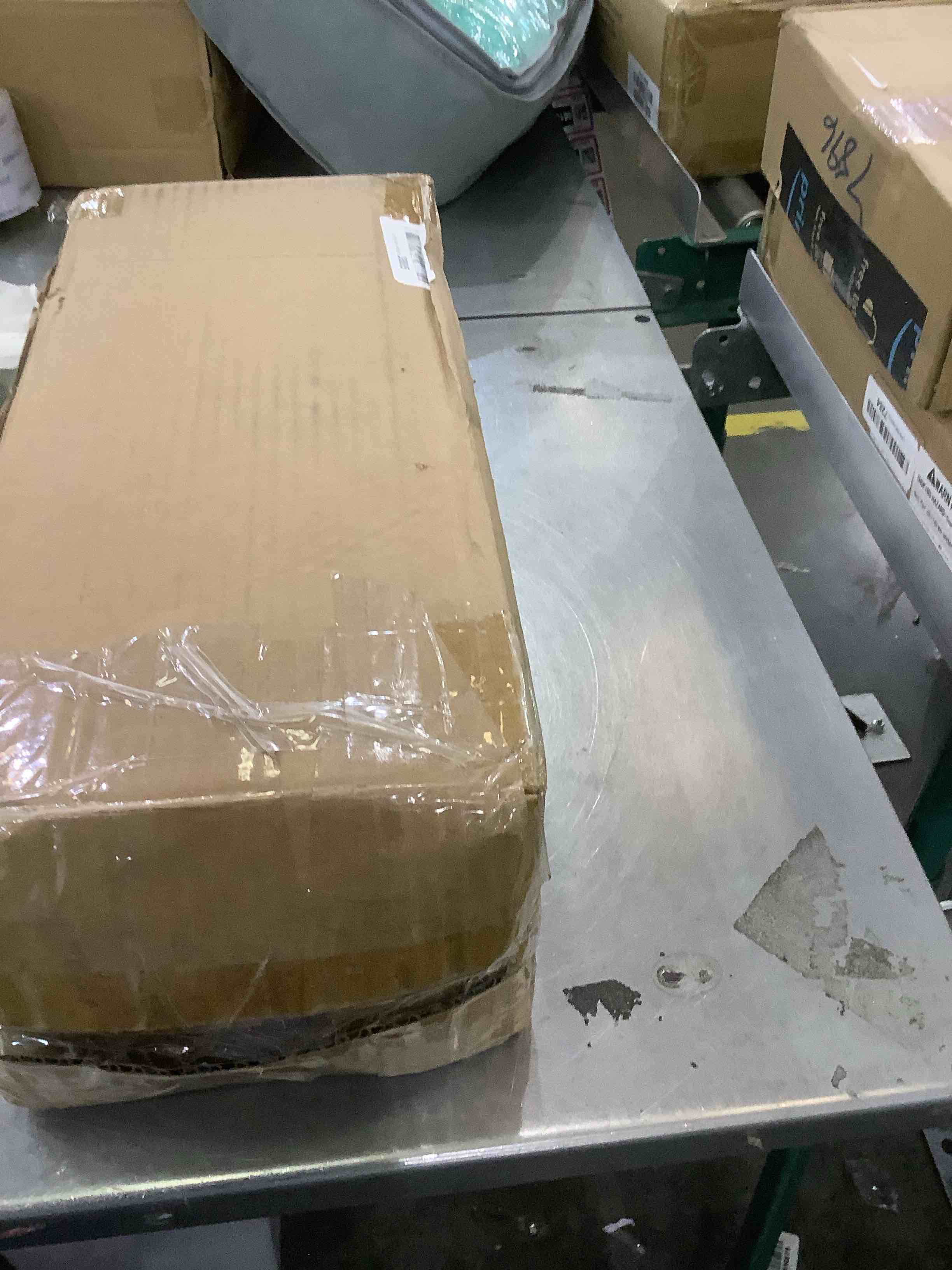 https://s3.amazonaws.com/lotting-images-prod/bidfta/EXS01119420_1705954128811.jpeg