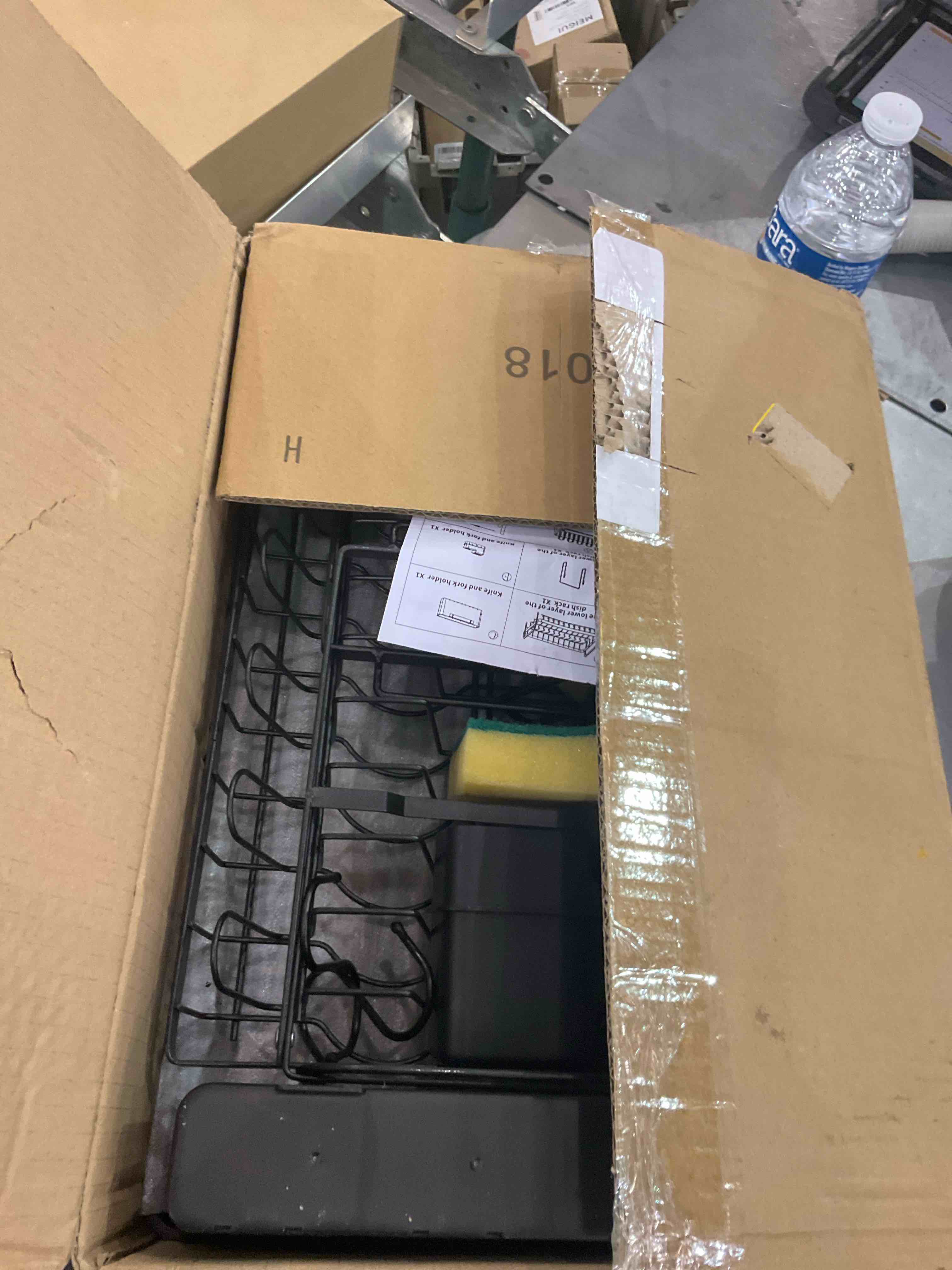 https://s3.amazonaws.com/lotting-images-prod/bidfta/EXS01119762_1705513097701.jpeg