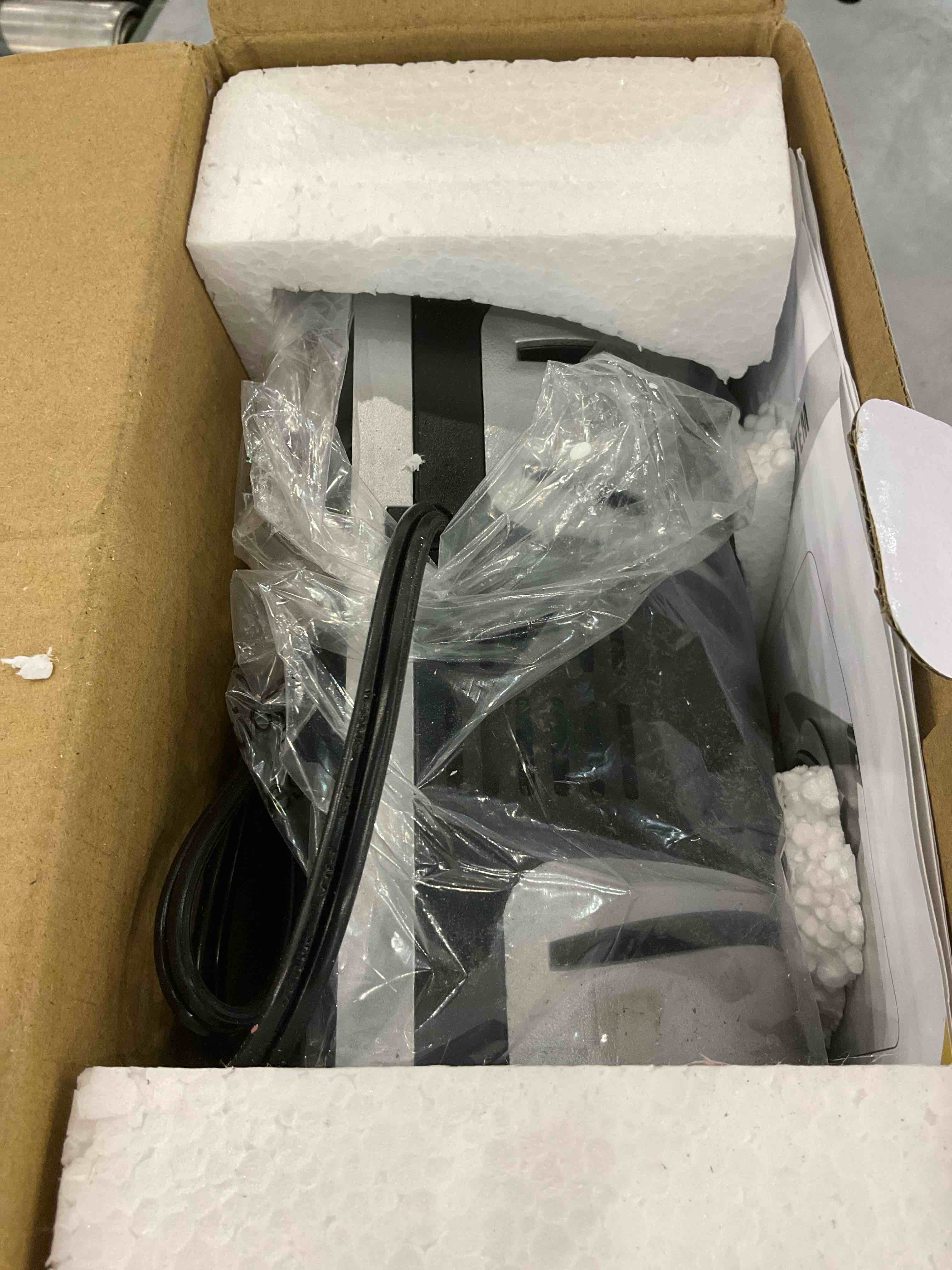 https://s3.amazonaws.com/lotting-images-prod/bidfta/EXS01120560_1705596121405.jpeg
