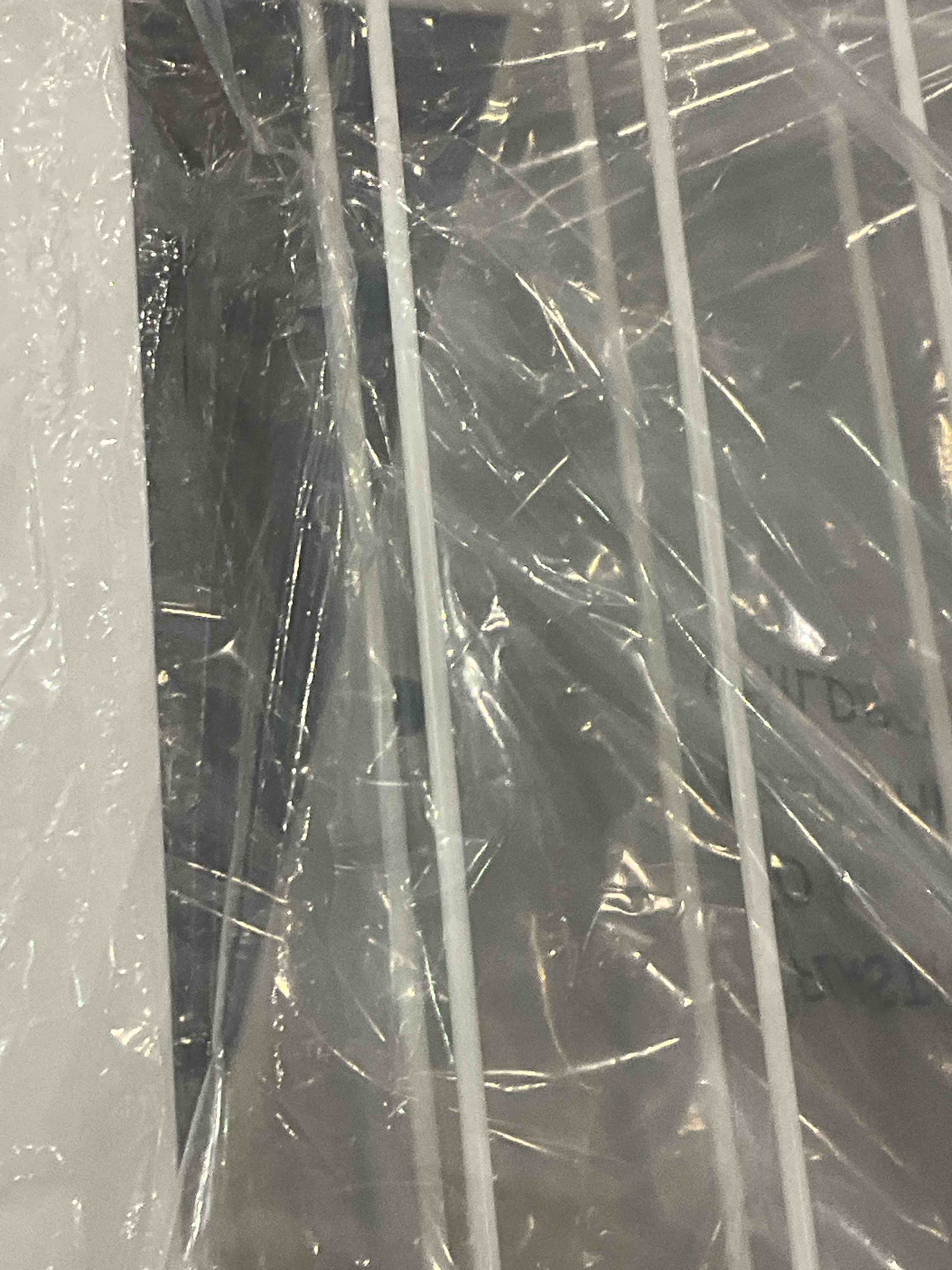 https://s3.amazonaws.com/lotting-images-prod/bidfta/EXS01120636_1705676981431.jpeg