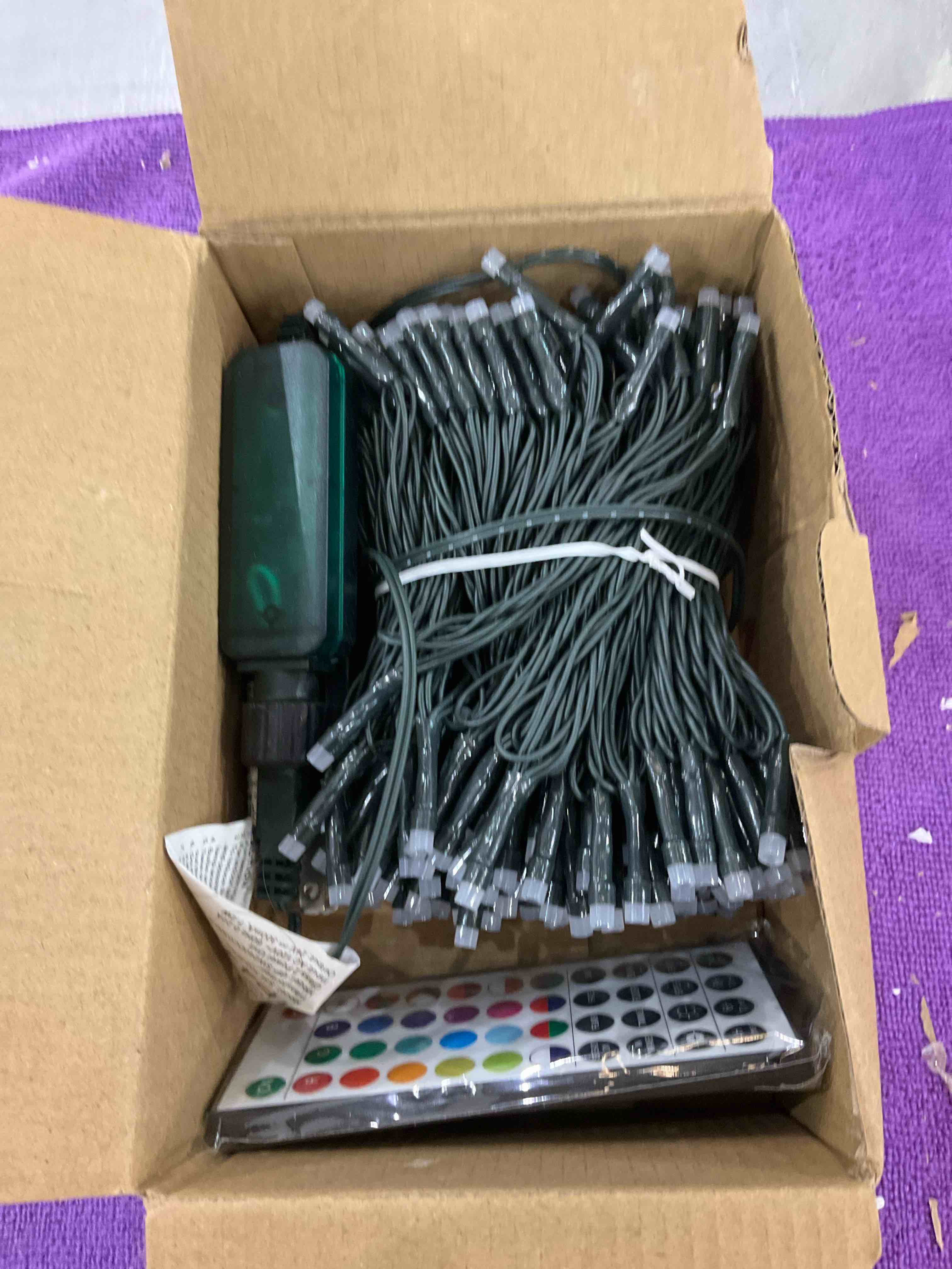 https://s3.amazonaws.com/lotting-images-prod/bidfta/EXS01120787_1705939029836.jpeg