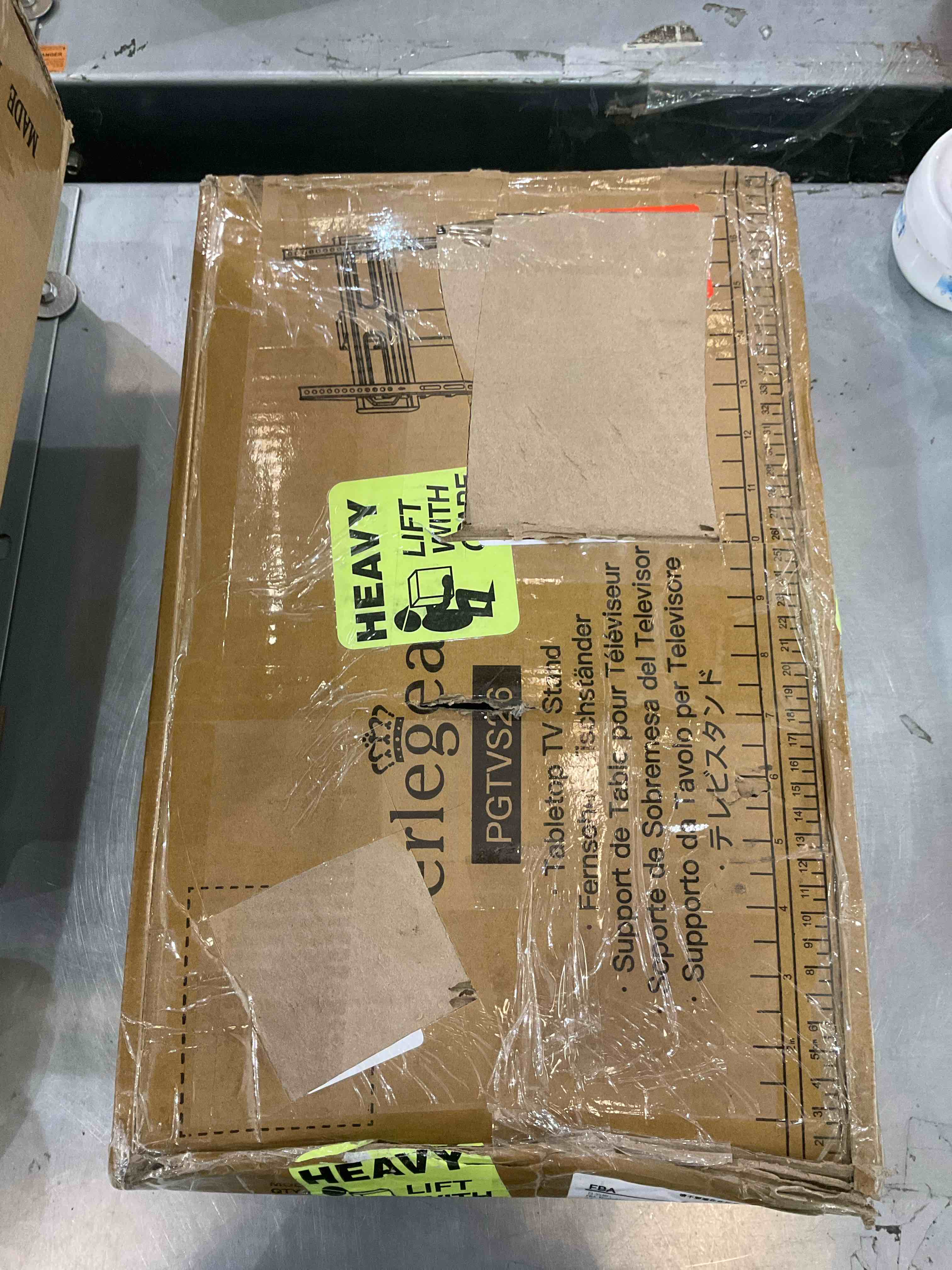 https://s3.amazonaws.com/lotting-images-prod/bidfta/EXS01121028_1705939682781.jpeg