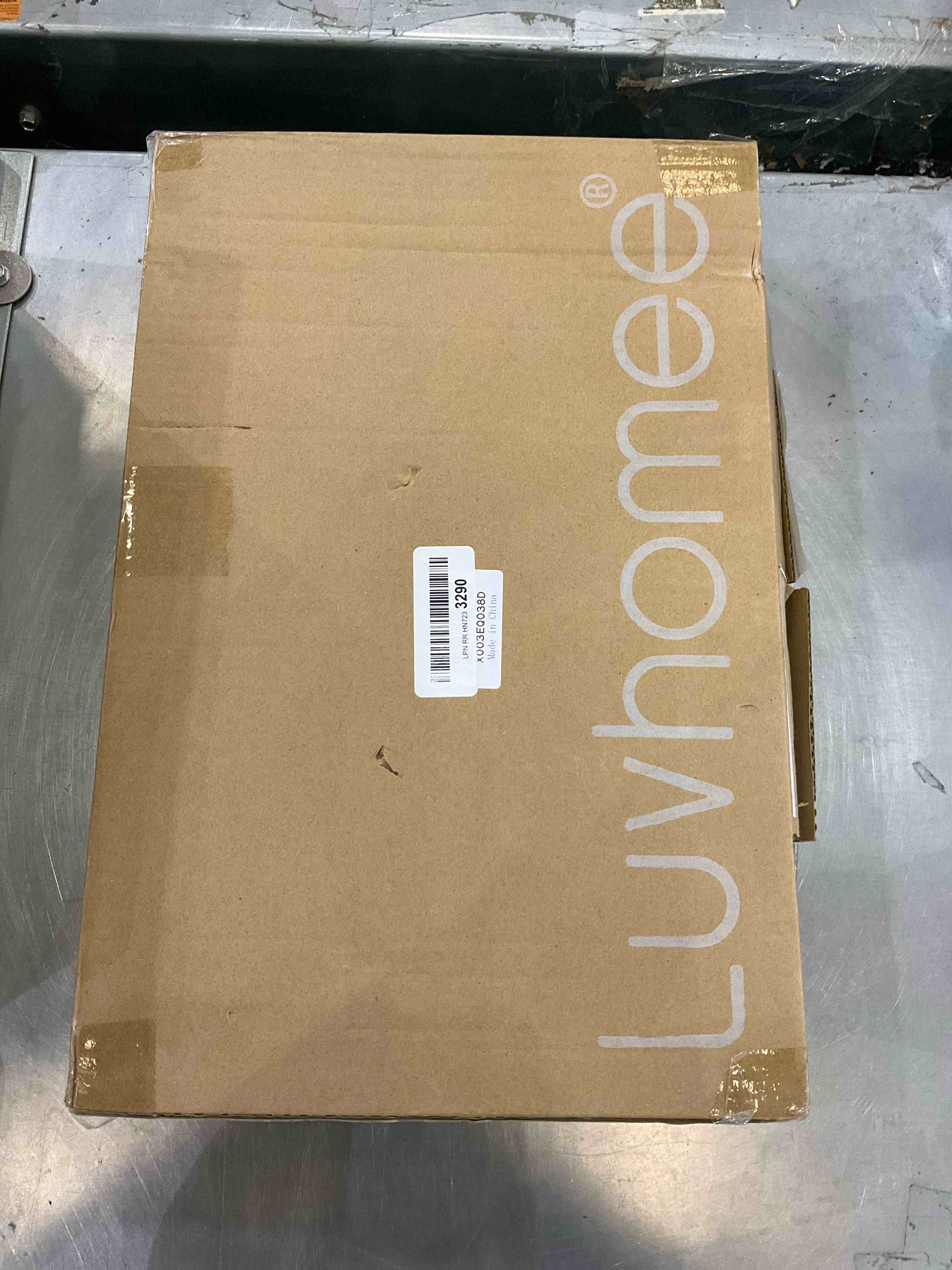 https://s3.amazonaws.com/lotting-images-prod/bidfta/EXS01121117_1705953420713.jpeg