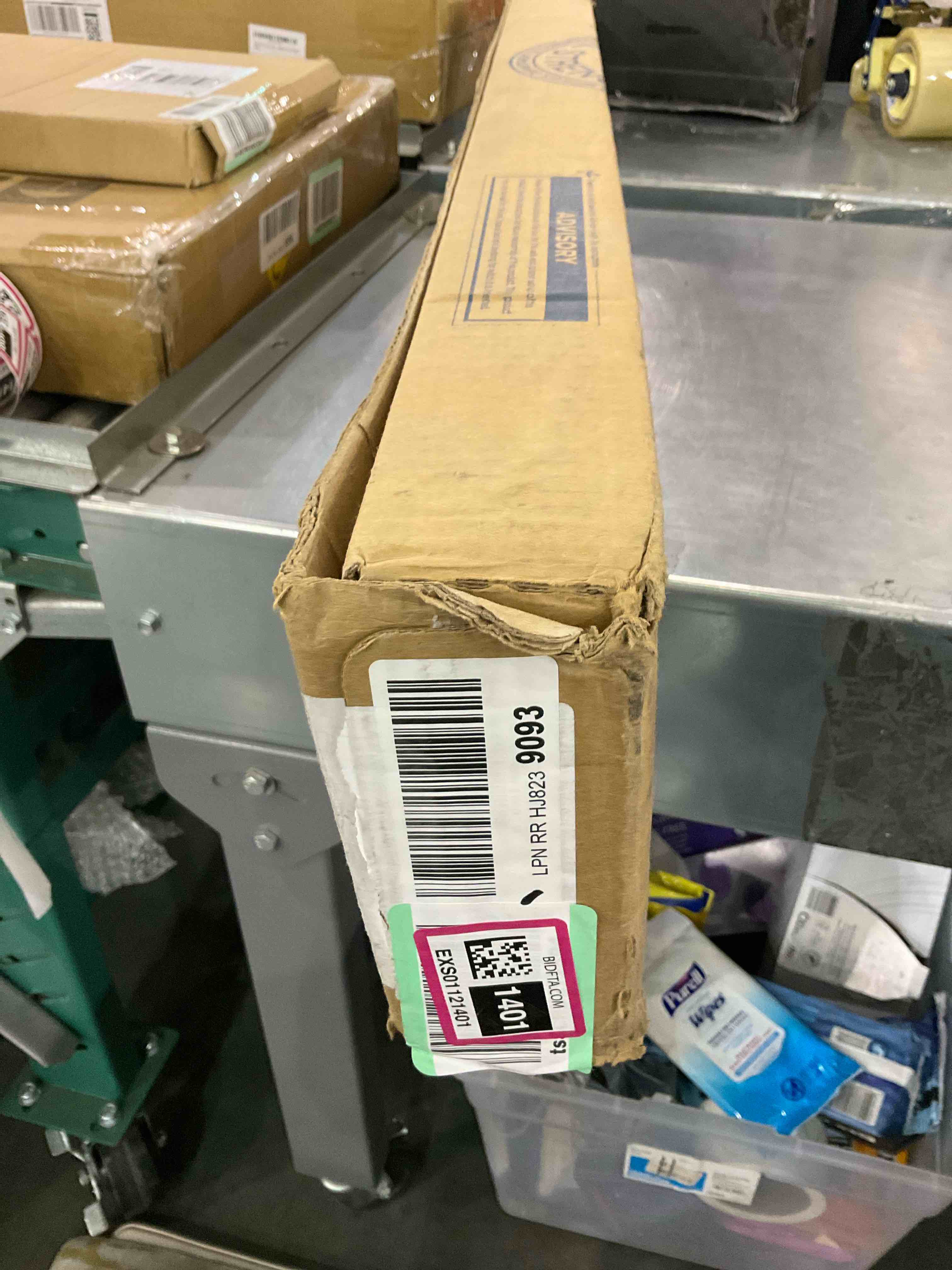 https://s3.amazonaws.com/lotting-images-prod/bidfta/EXS01121401_1706186575434.jpeg