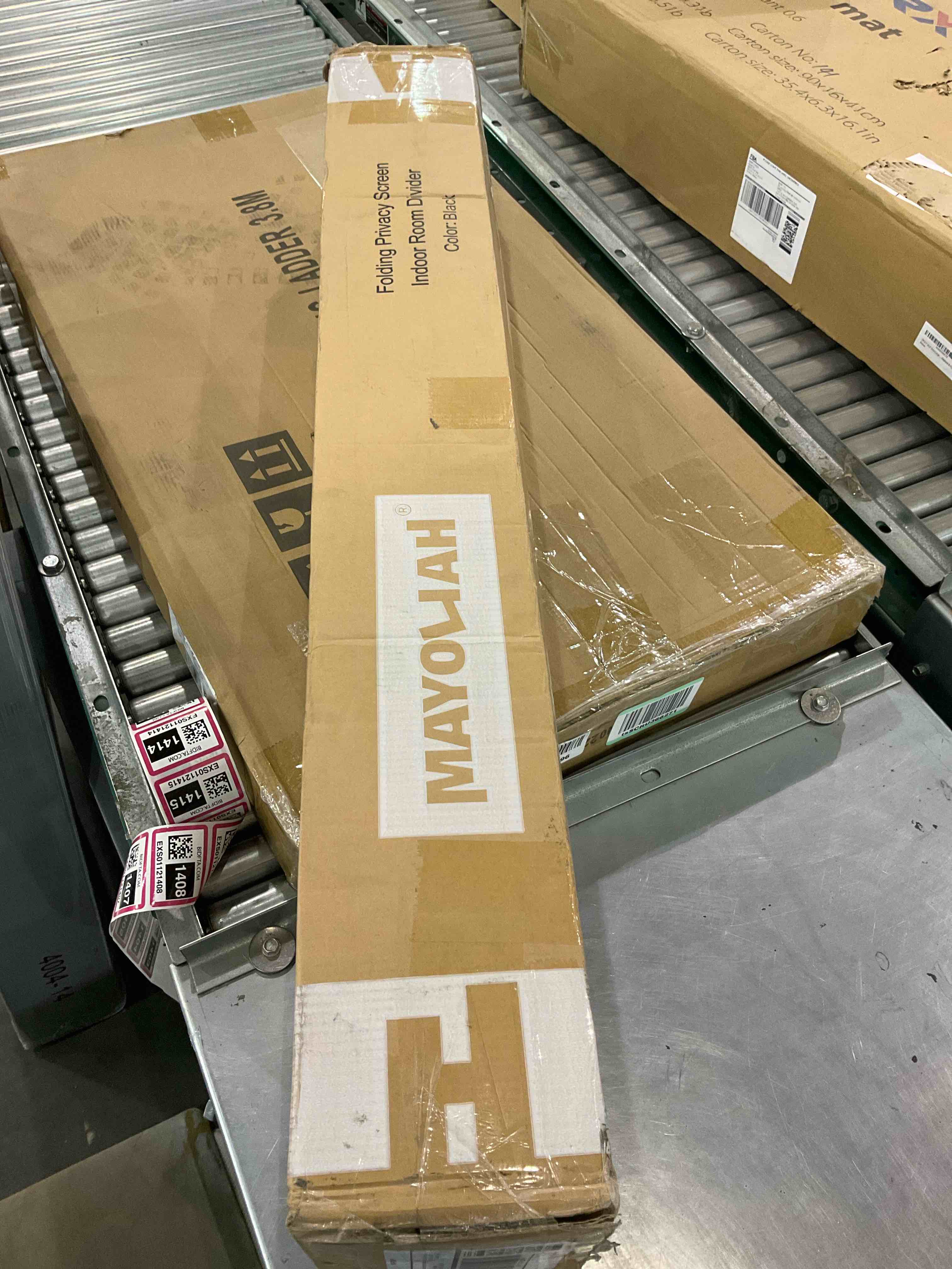 https://s3.amazonaws.com/lotting-images-prod/bidfta/EXS01121403_1706186753119.jpeg
