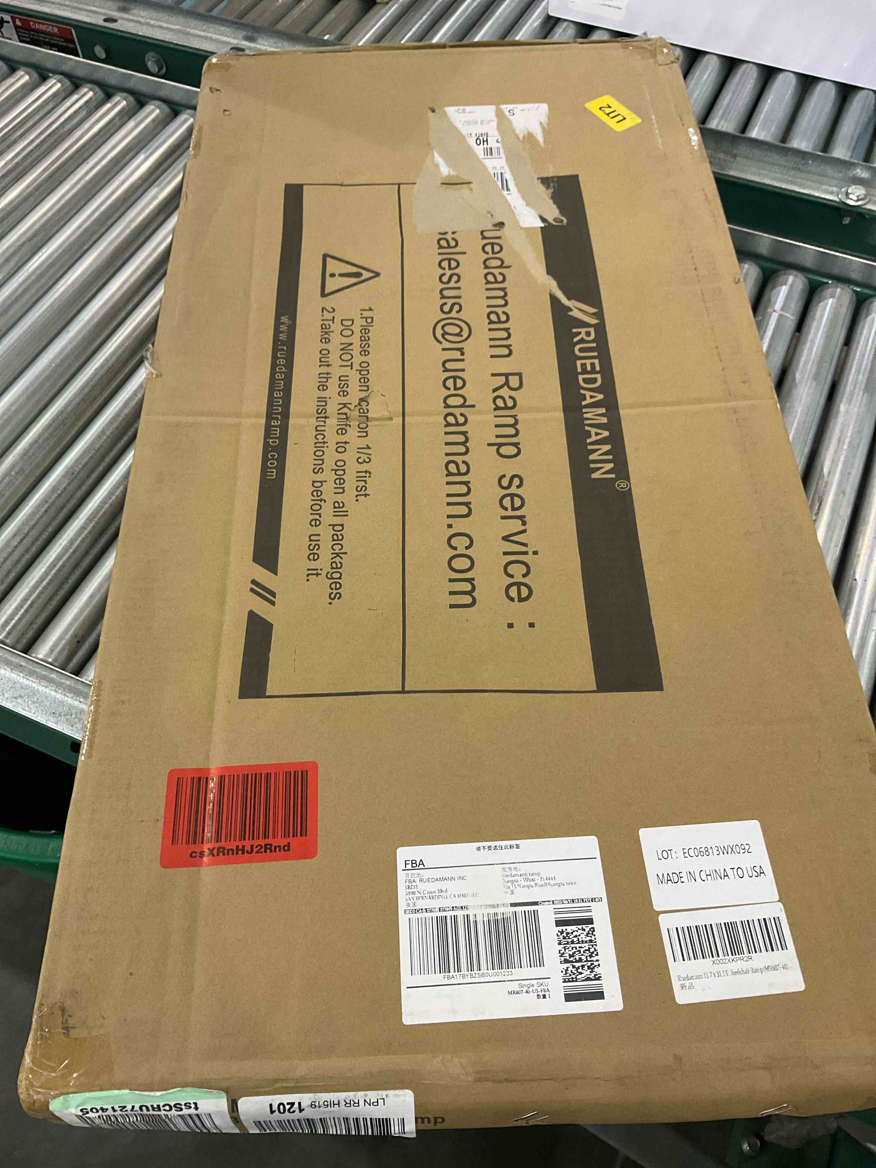 https://s3.amazonaws.com/lotting-images-prod/bidfta/EXS01121411_1706189920684.jpeg