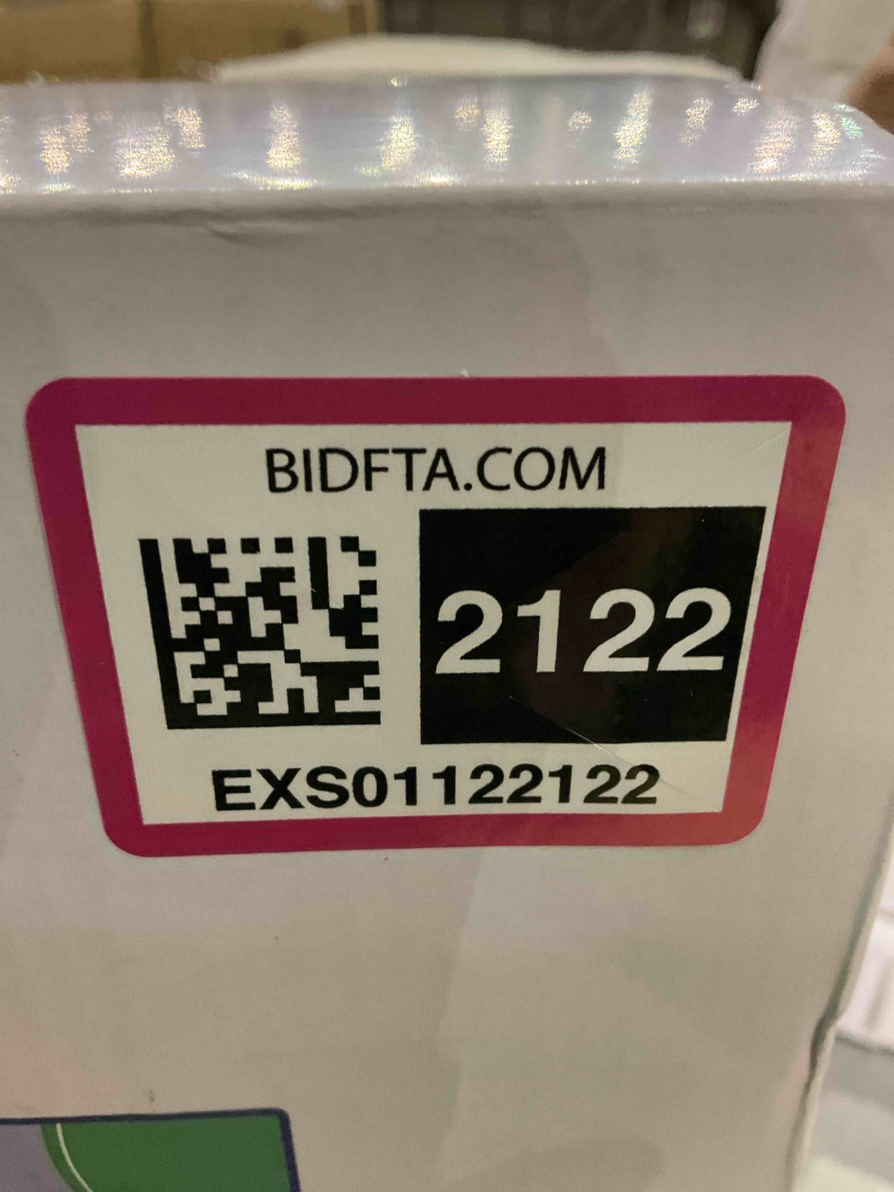 https://s3.amazonaws.com/lotting-images-prod/bidfta/EXS01122122_1706099167563.jpeg