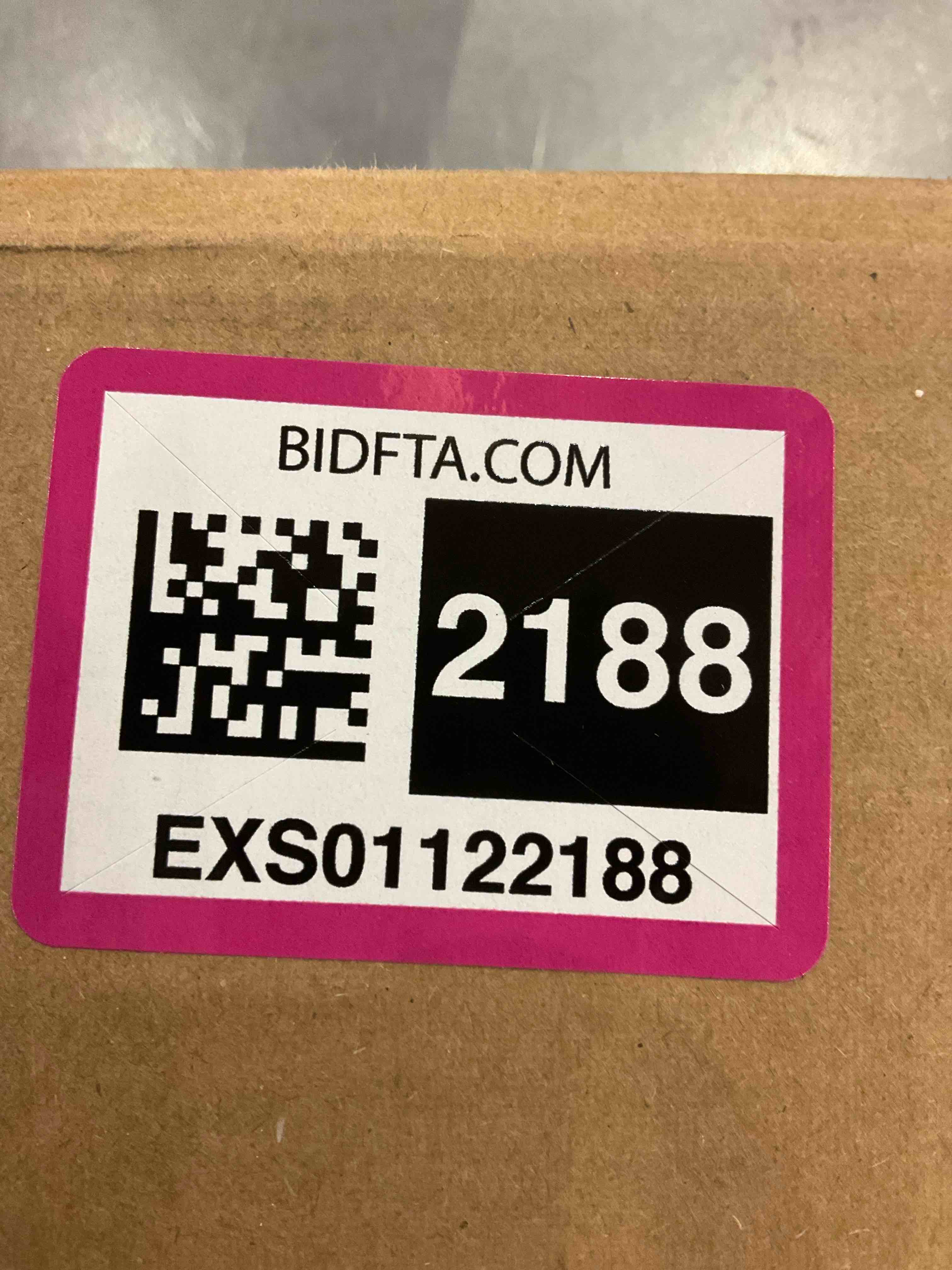 https://s3.amazonaws.com/lotting-images-prod/bidfta/EXS01122188_1706114121808.jpeg