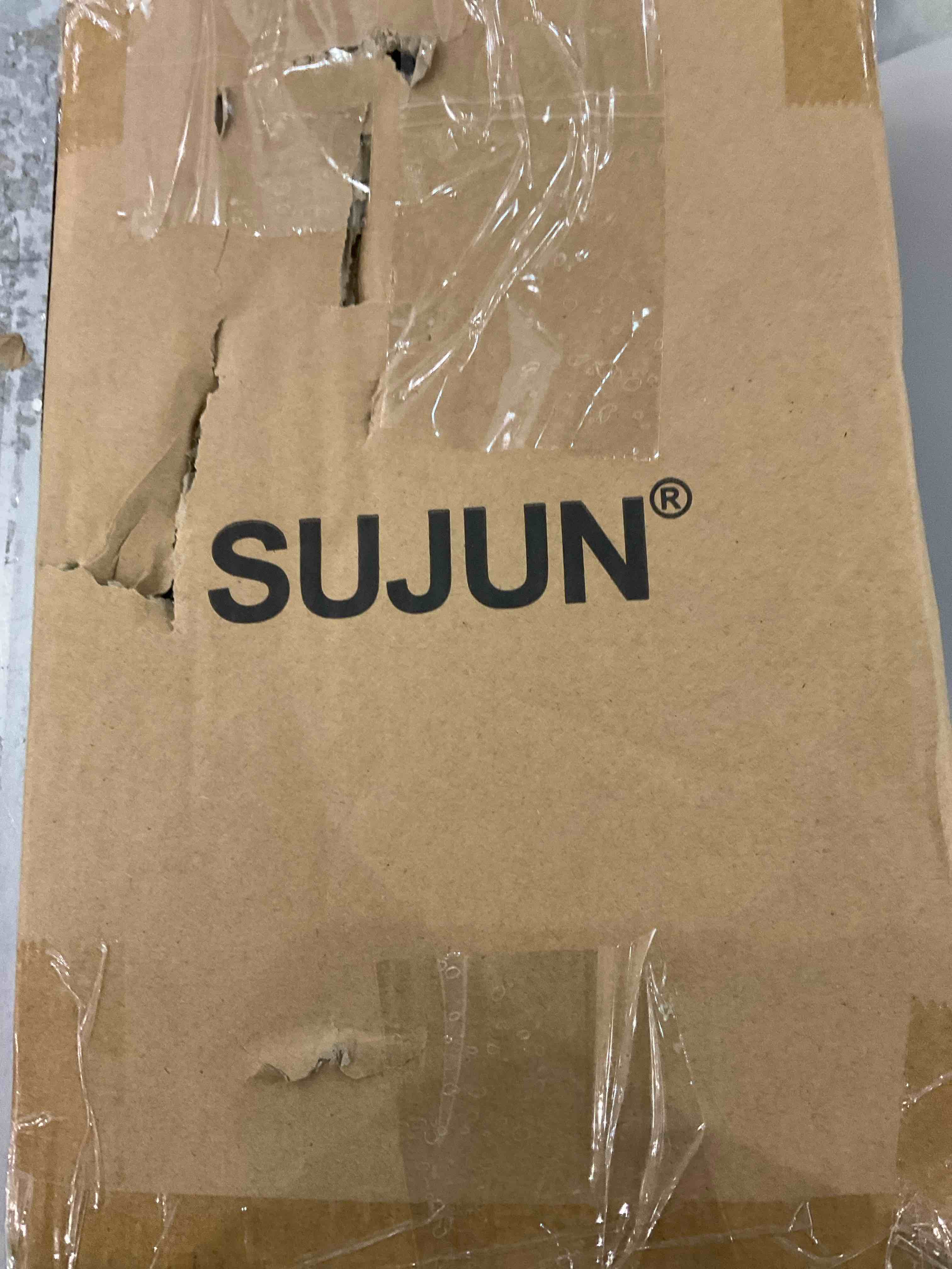 https://s3.amazonaws.com/lotting-images-prod/bidfta/EXS01122560_1706098797615.jpeg