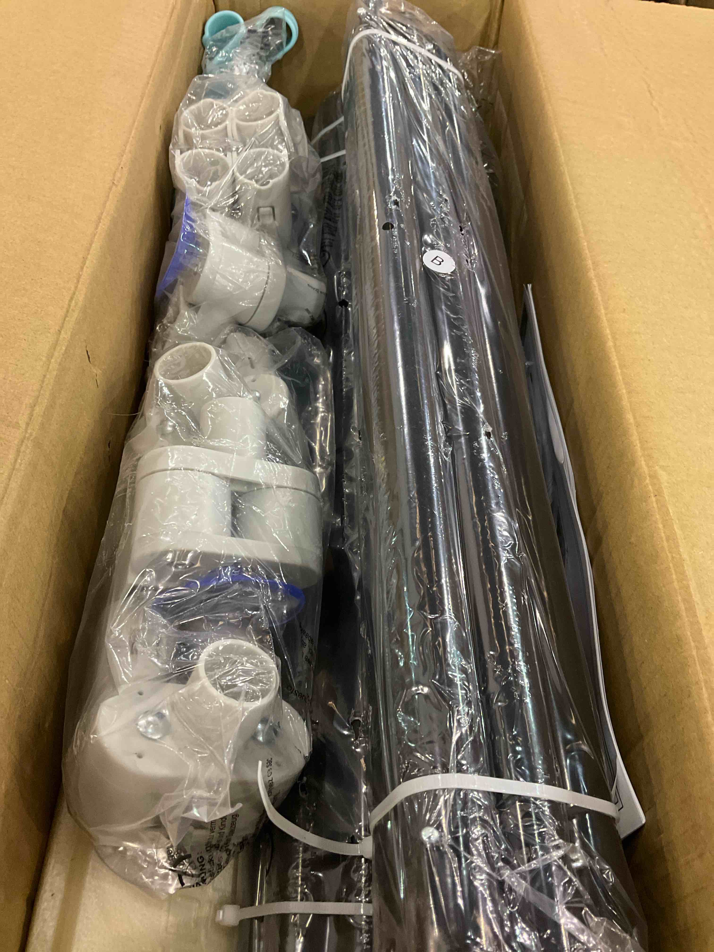 https://s3.amazonaws.com/lotting-images-prod/bidfta/EXS01122642_1706112705754.jpeg