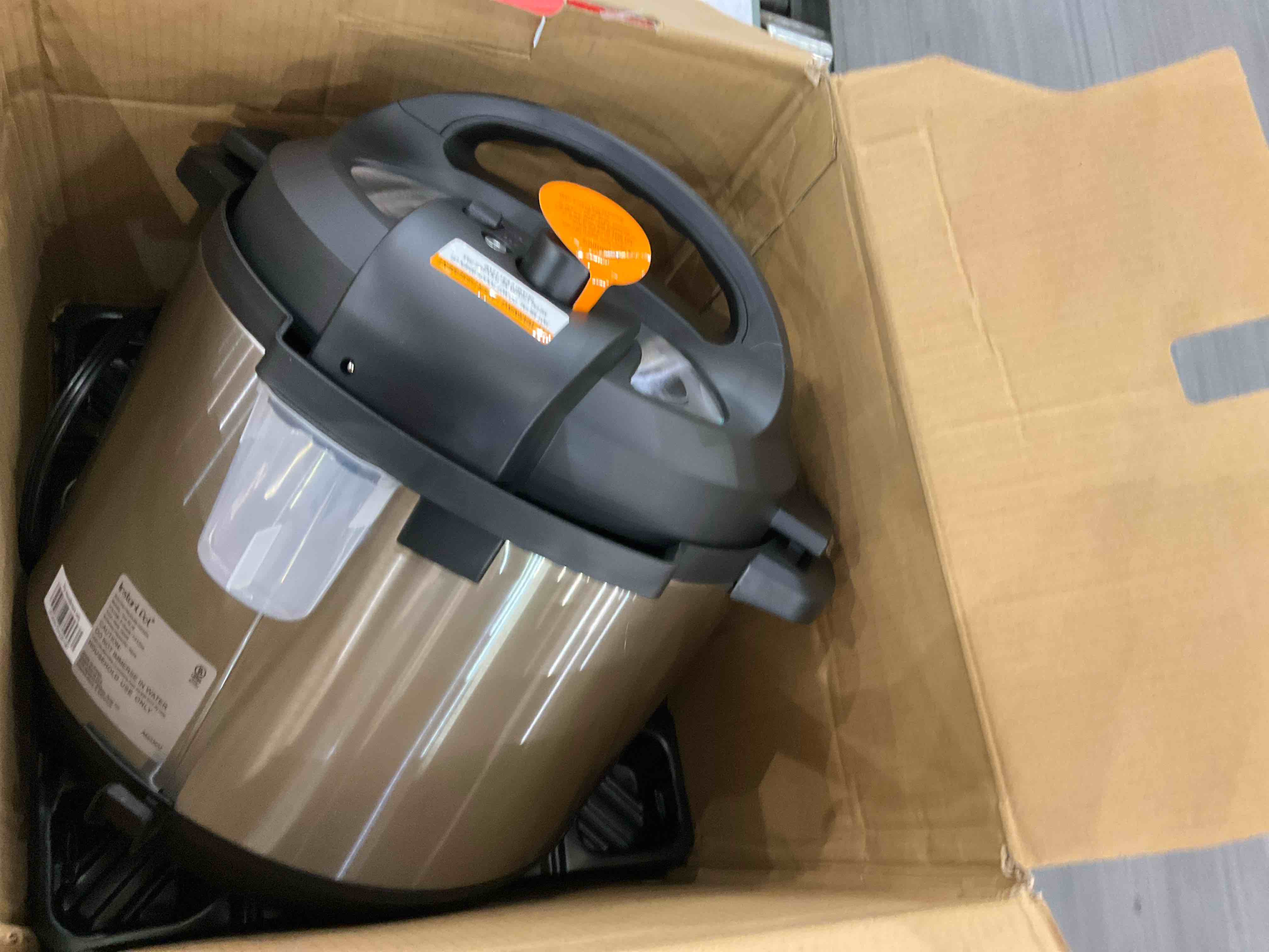 https://s3.amazonaws.com/lotting-images-prod/bidfta/EXS01125180_1705936012453.jpeg
