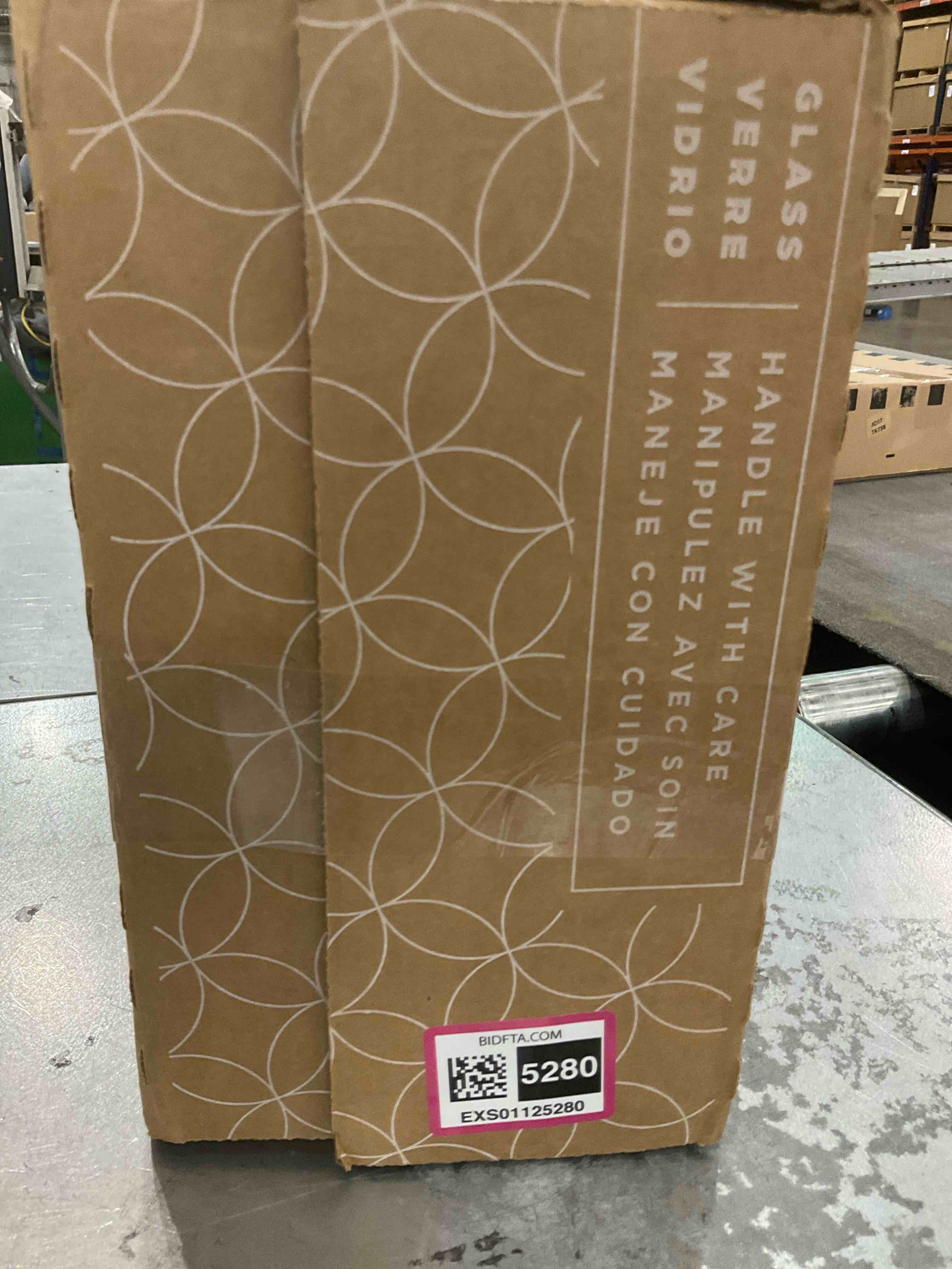 https://s3.amazonaws.com/lotting-images-prod/bidfta/EXS01125280_1705953435062.jpeg