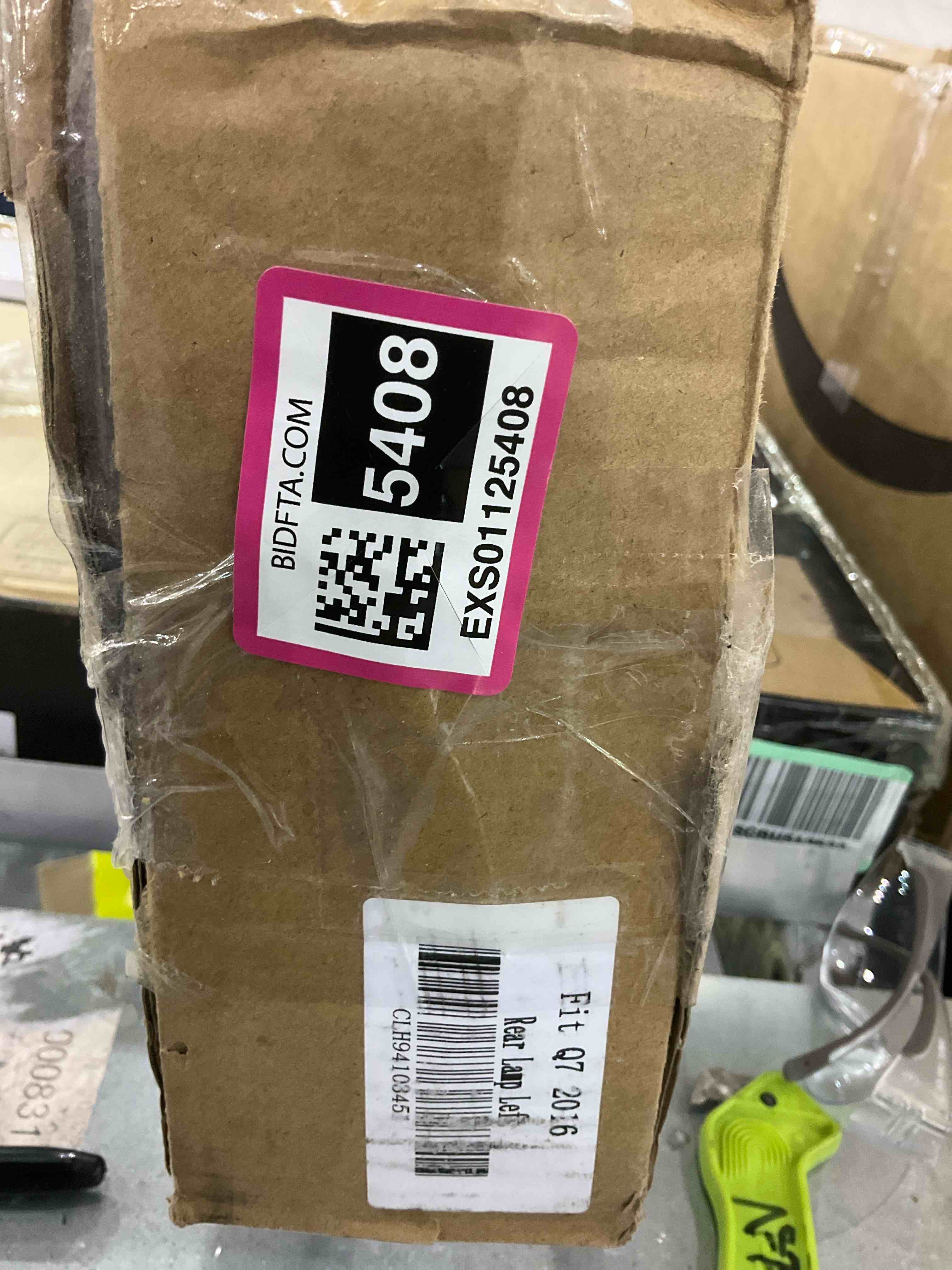 https://s3.amazonaws.com/lotting-images-prod/bidfta/EXS01125408_1706206720588.jpeg