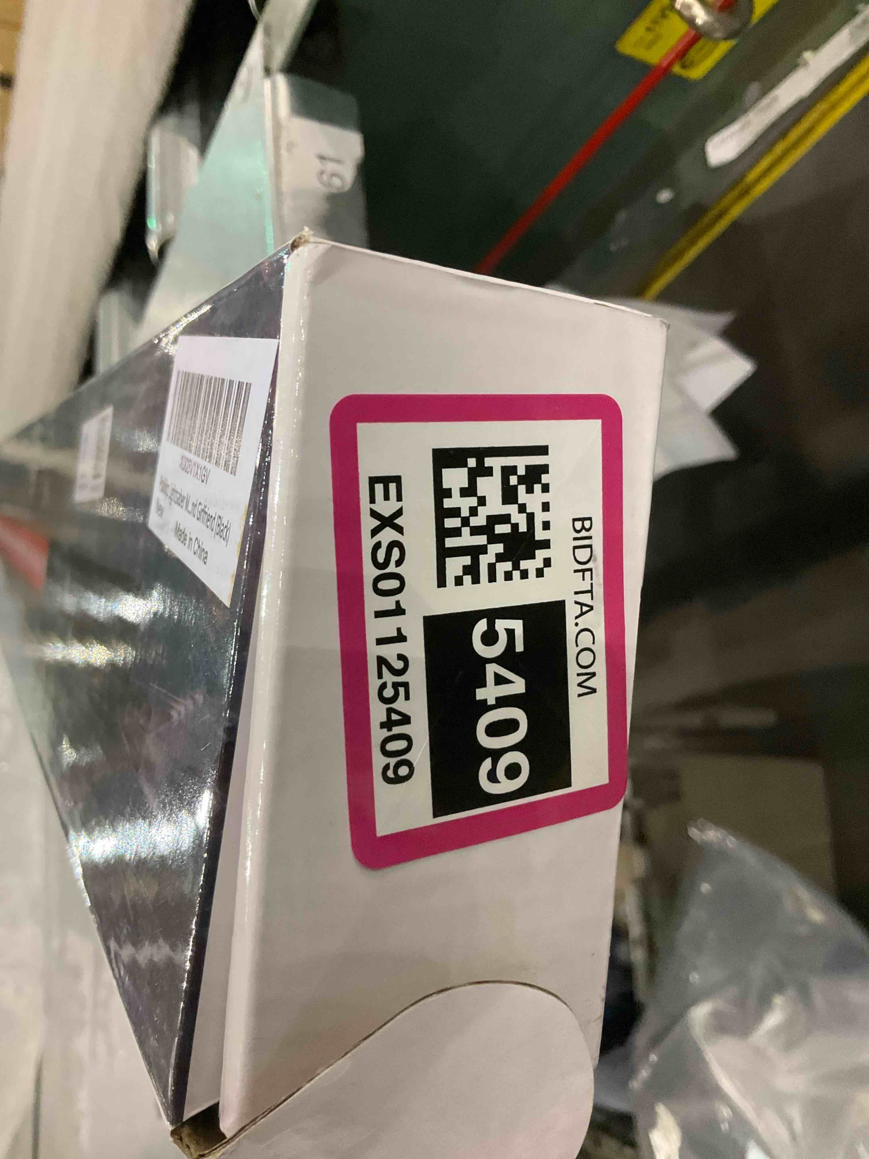 https://s3.amazonaws.com/lotting-images-prod/bidfta/EXS01125409_1706207080492.jpeg