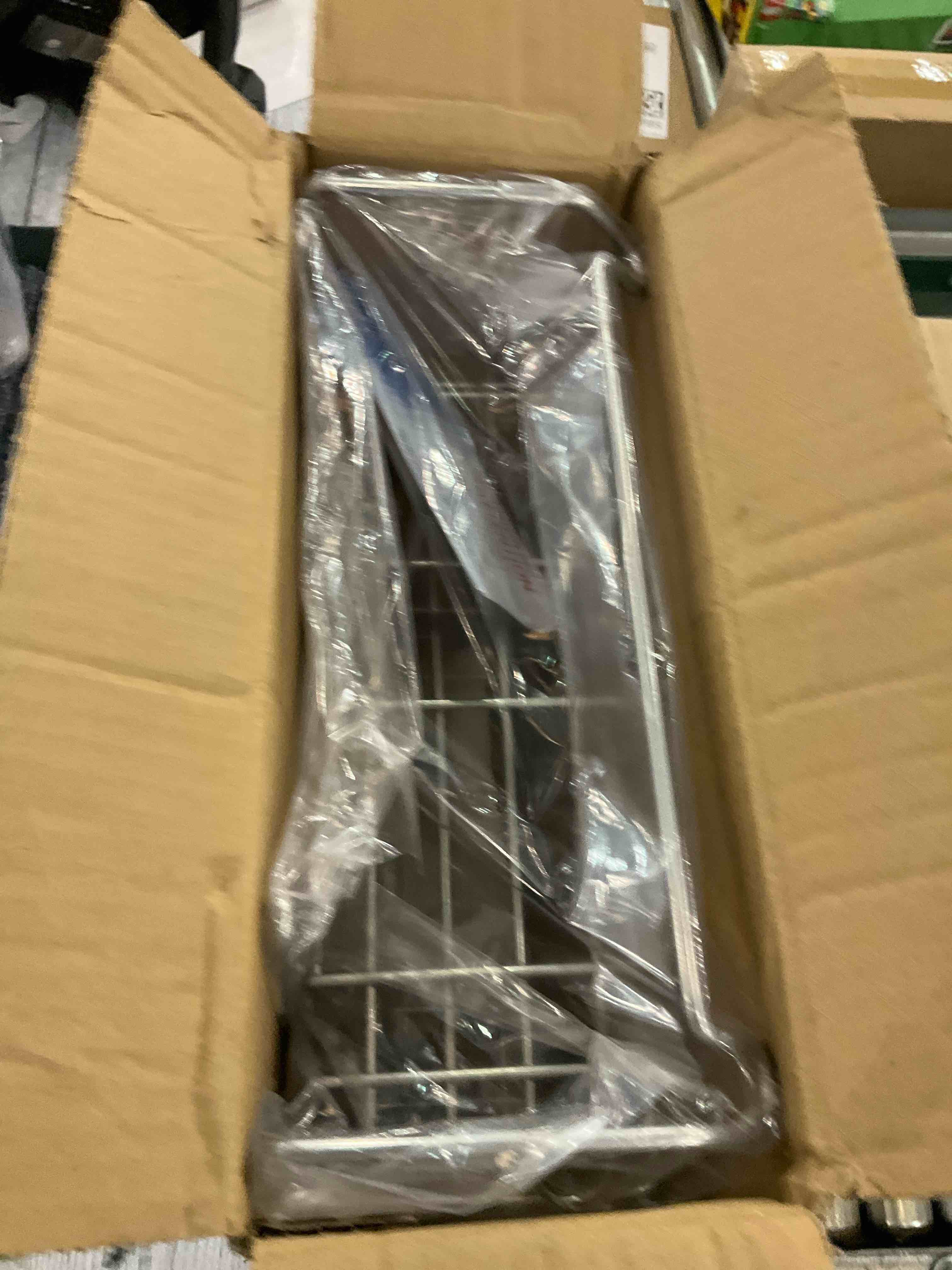 https://s3.amazonaws.com/lotting-images-prod/bidfta/EXS01127165_1705938268158.jpeg